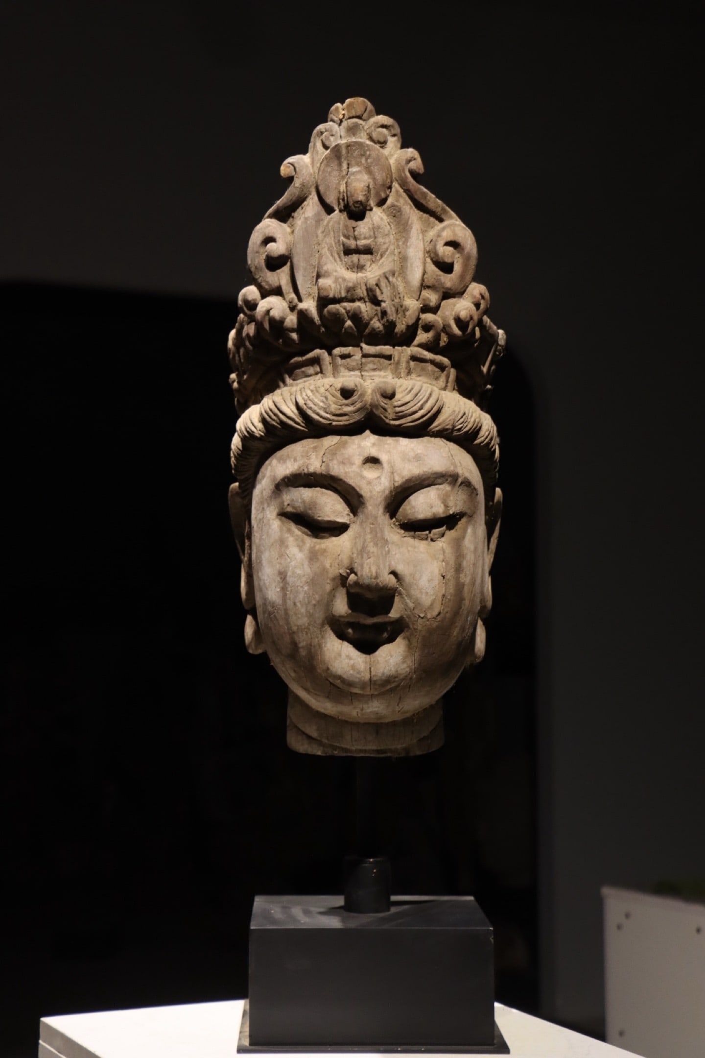 SONG DYNASTY WOODEN BUDDHA HEAD (1 of 4)