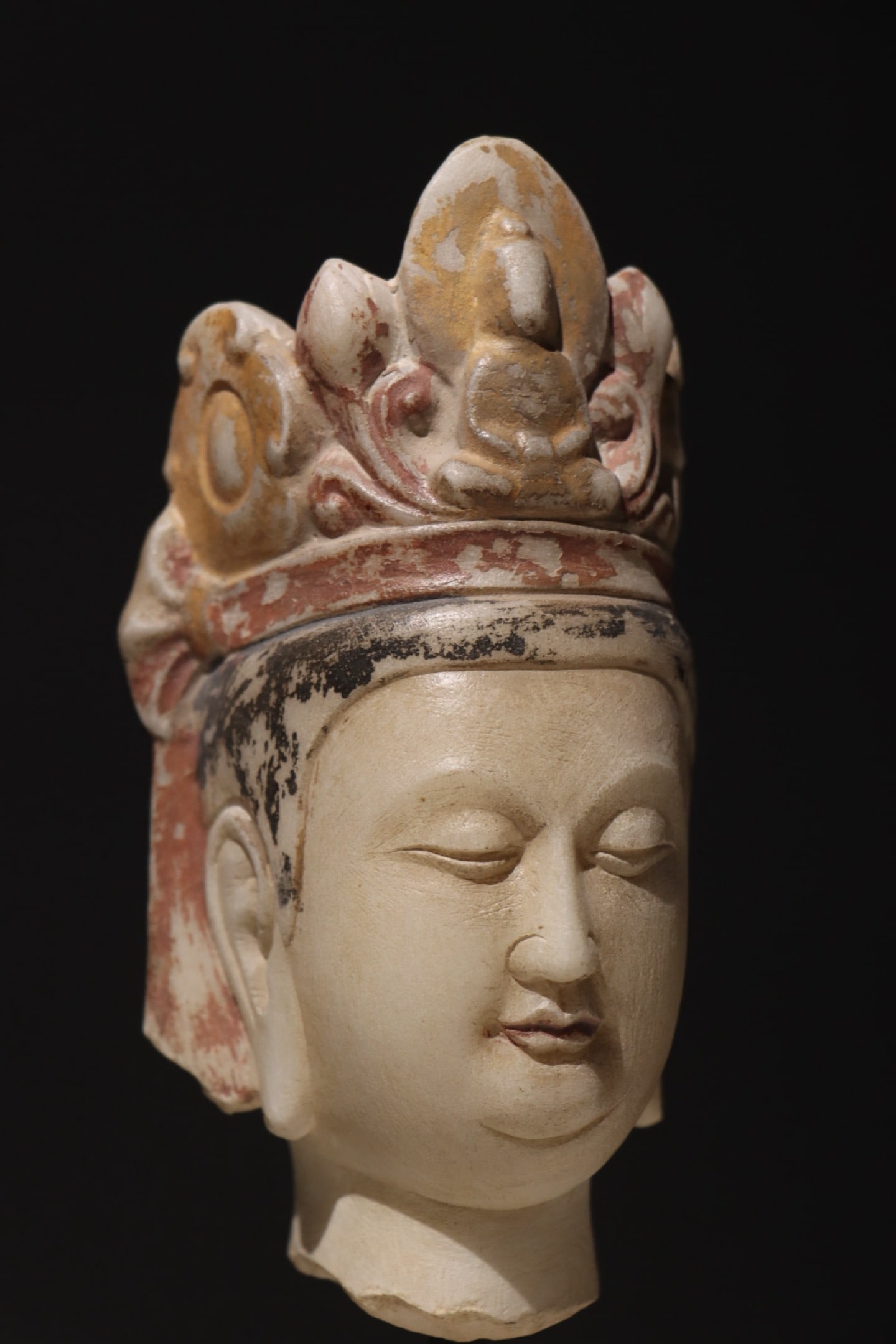 TANG DYNASTY WHITE MARBLE BUDDHA HEAD: H:15CM