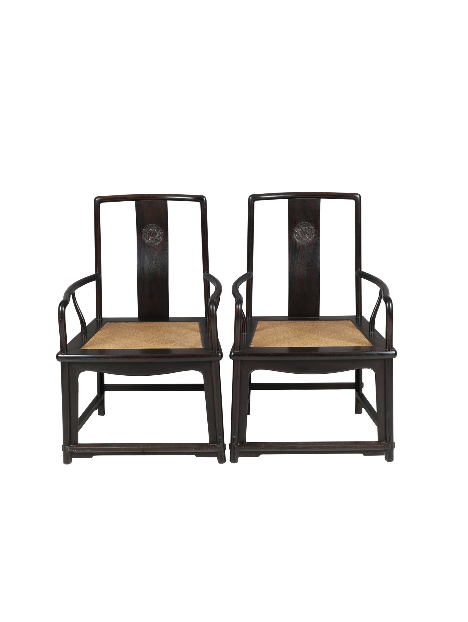 QING DYNASTY ROSEWOOD FAN-SHAPED CHAIR WITH FLORAL PATTERN: H:109CM L:69CM