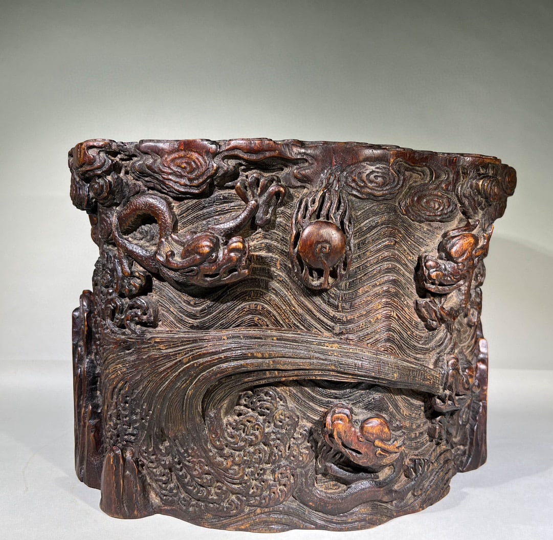 AGARWOOD PEN HOLDER FROM THE QING DYNASTY: H:26CM L:37CM