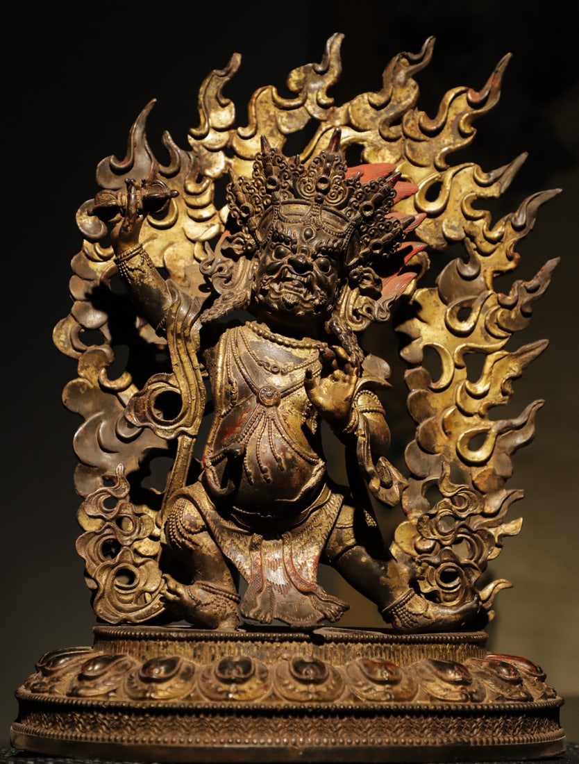 BRONZE GILDED VAJRAPANI STATUES FROM THE QING DYNASTY: WEIGHT:4300G.H:37CML:26CMW:13CM.