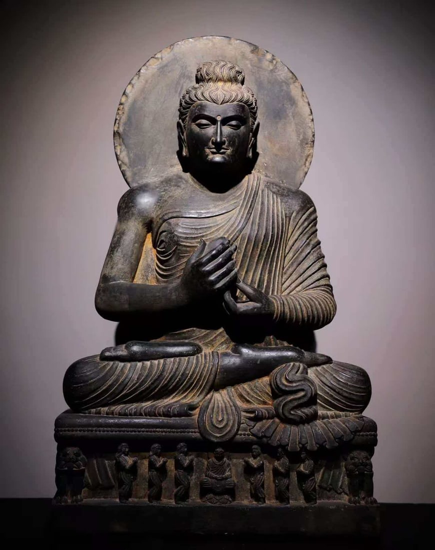 3RD CENTURY GANDHARAN STONE BUDDHA STATUE: H:57CM (22.44IN) W:36CM (14.17IN) T:14CM (5.51IN)