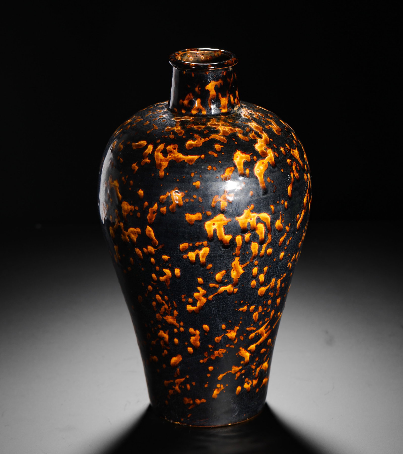 SONG JIZHOU KILN TORTOISESHELL GLAZED PLUM VASE (1 of 10)