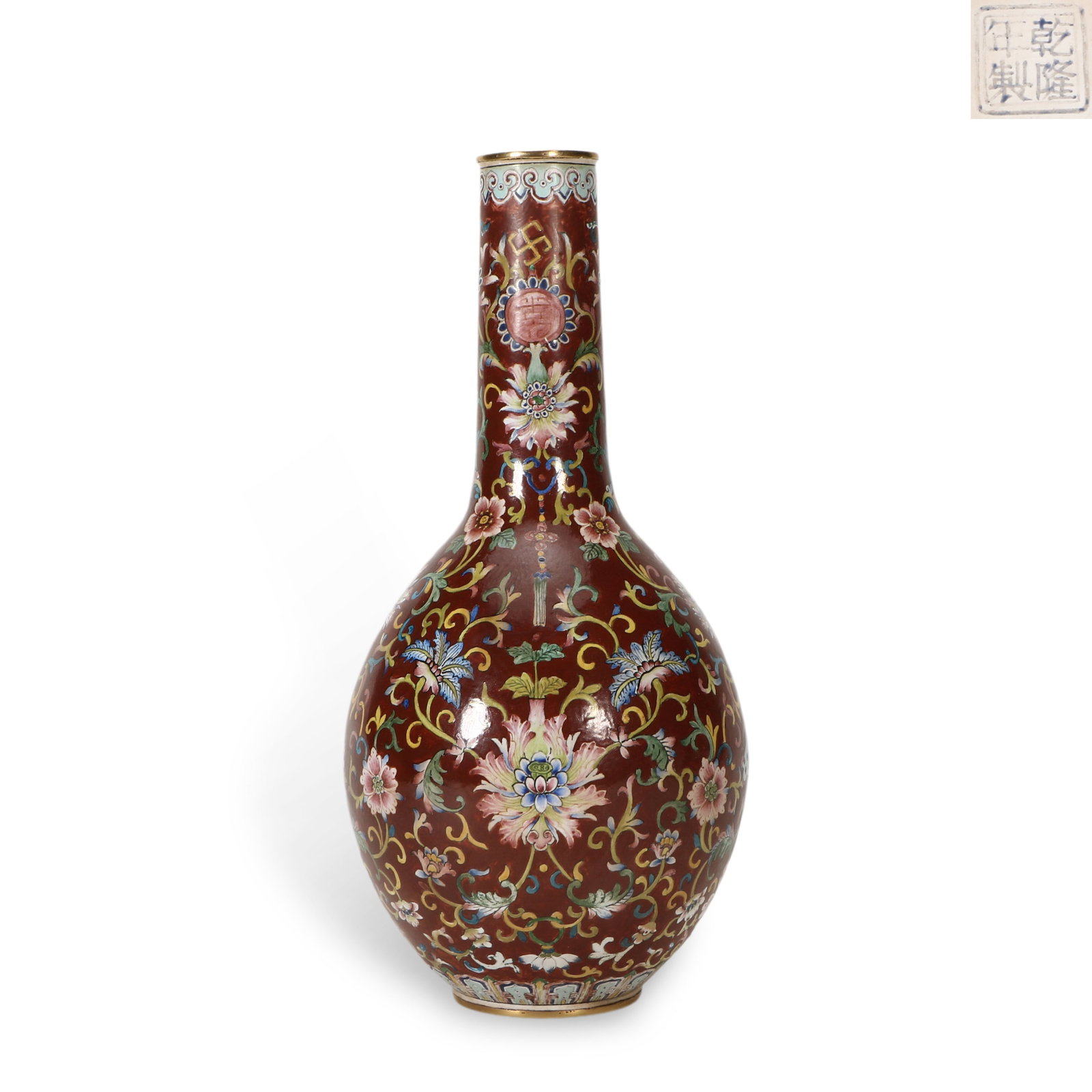 Qing Dynasty Qianlong Period, Vase with Interlocking Florals and Round Shou Medallions, Painted: H:17.8cm D:8.5cm