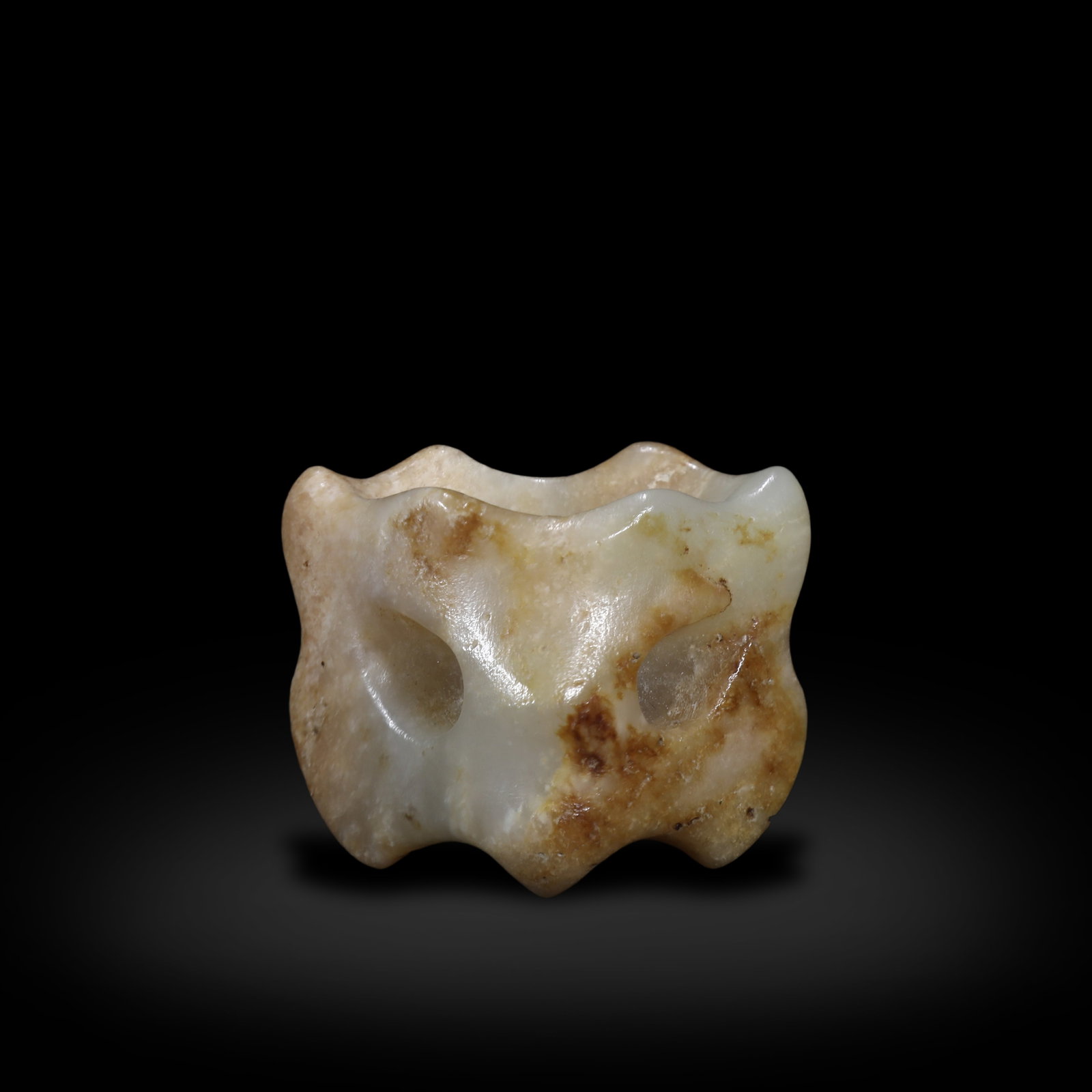 Hongshan Culture Jade eagle head: H:3cm W:4.2cm