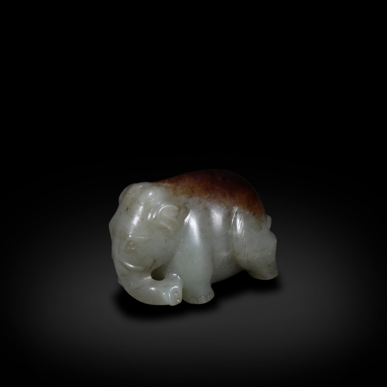 Han Dynasty Jade carved elephant ornament: H:2.2cm W:3.4cm