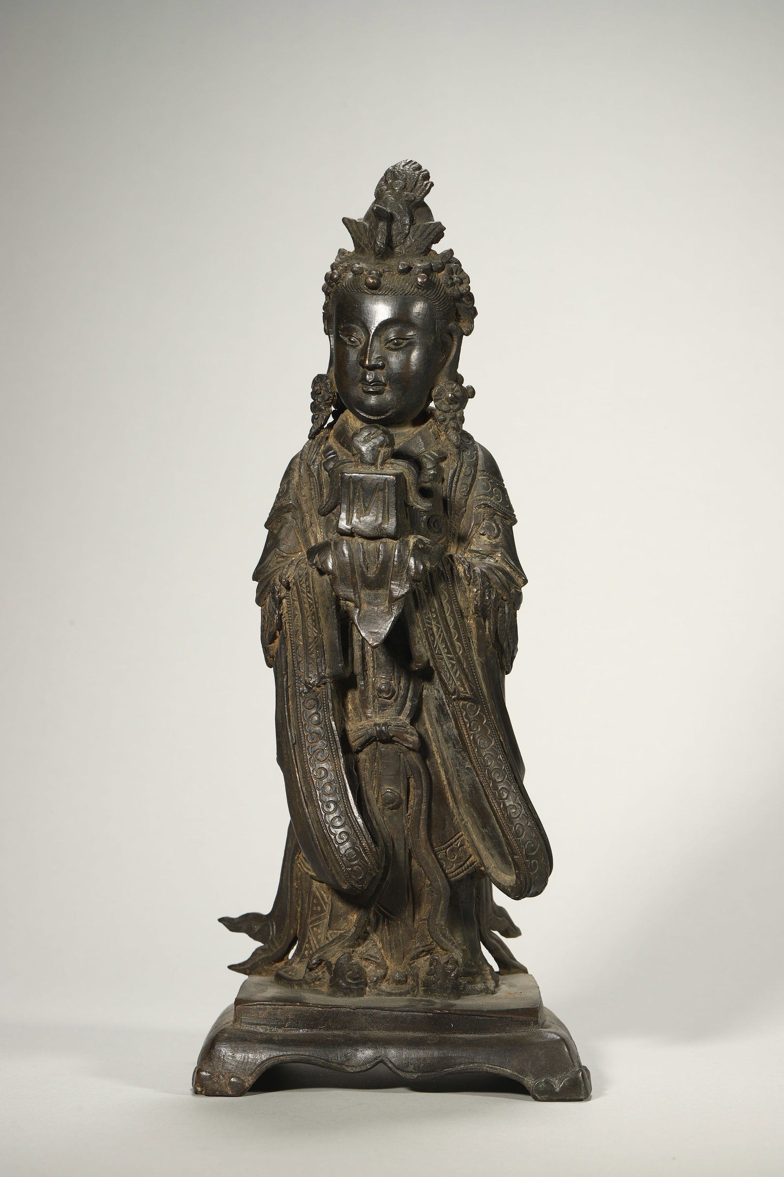 Yuan Dynasty Bronze Statue of Mazu (1 of 9)