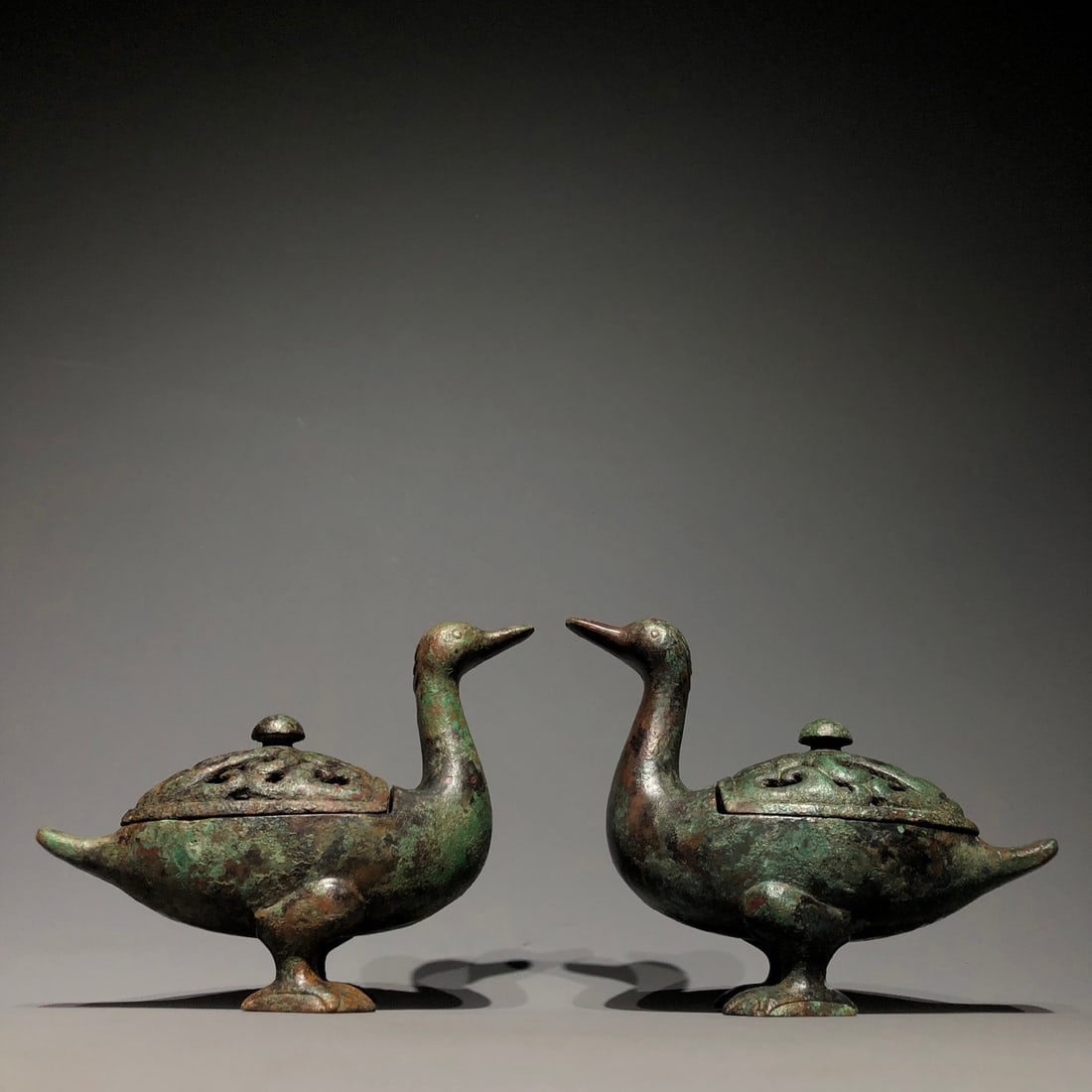 Han Dynasty A Pair of Bronze Duck Censers: H:13cm W:17.5 cm