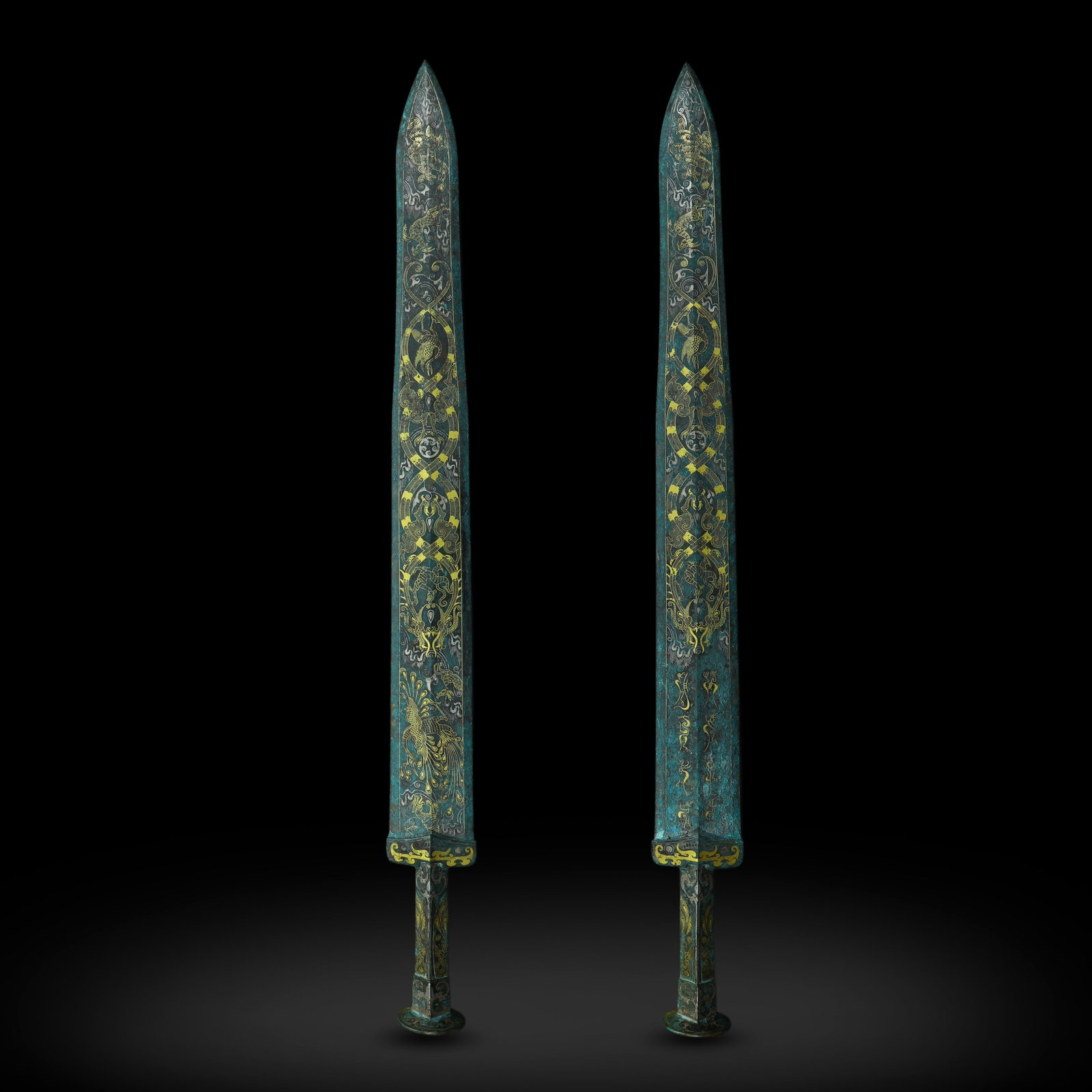 Warring States Period Bronze Sword with Dragon Pattern, Gold and Silver Inlay (1 of 11)