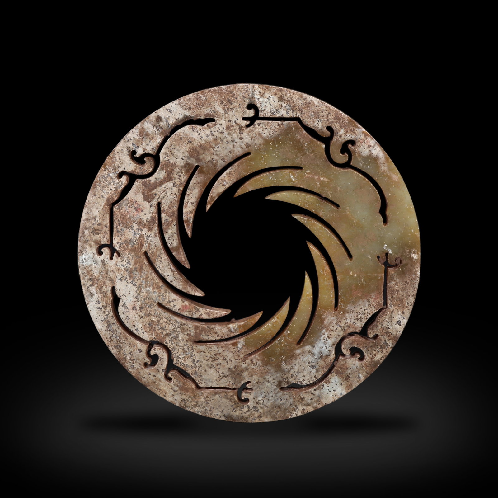 Shang Dynasty Bi Disc Carved with Sun God Bird: D:13.5cm