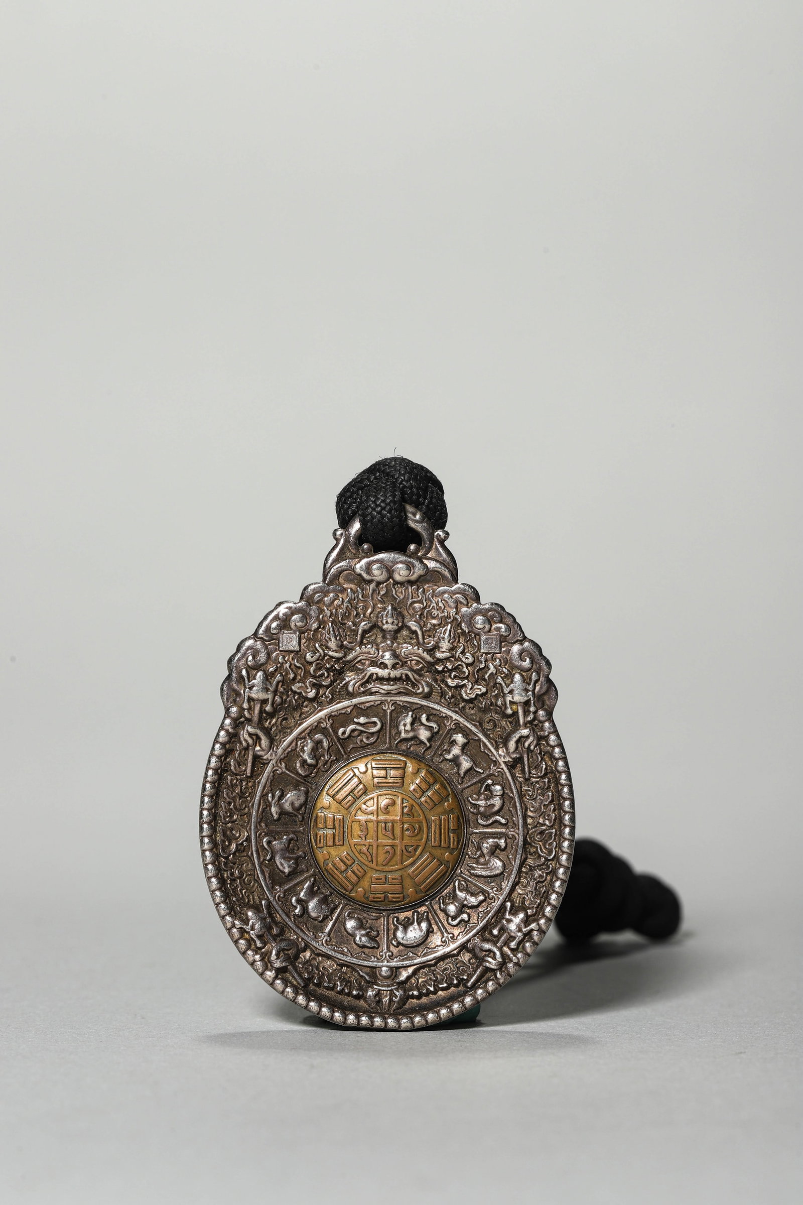 Ming Dynasty Silver Tablet Engraved with Nine Palaces and Eight Trigrams (1 of 5)