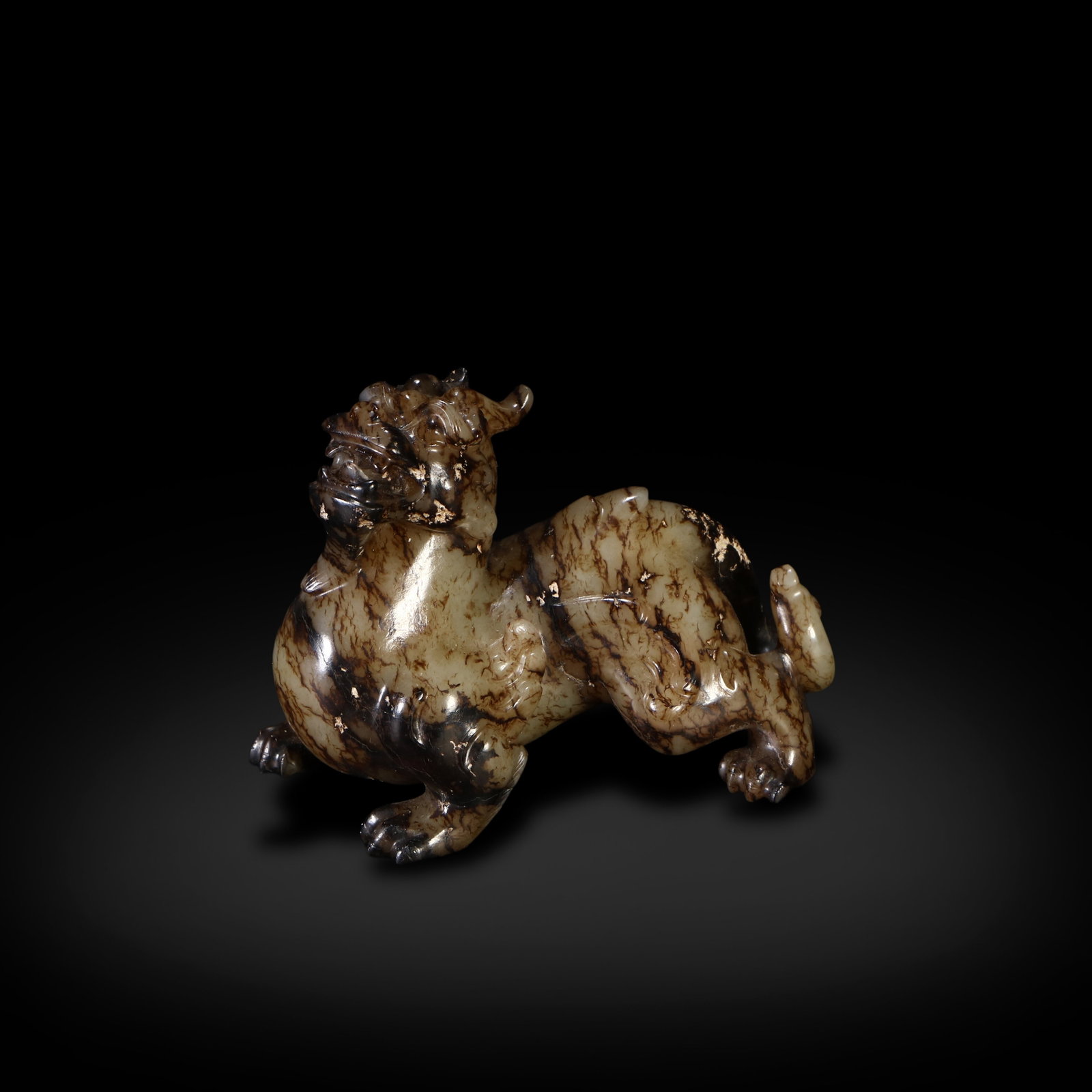 Han Dynasty, Jade Pixie Mythical Beast: H:7.3cm W:10cm
