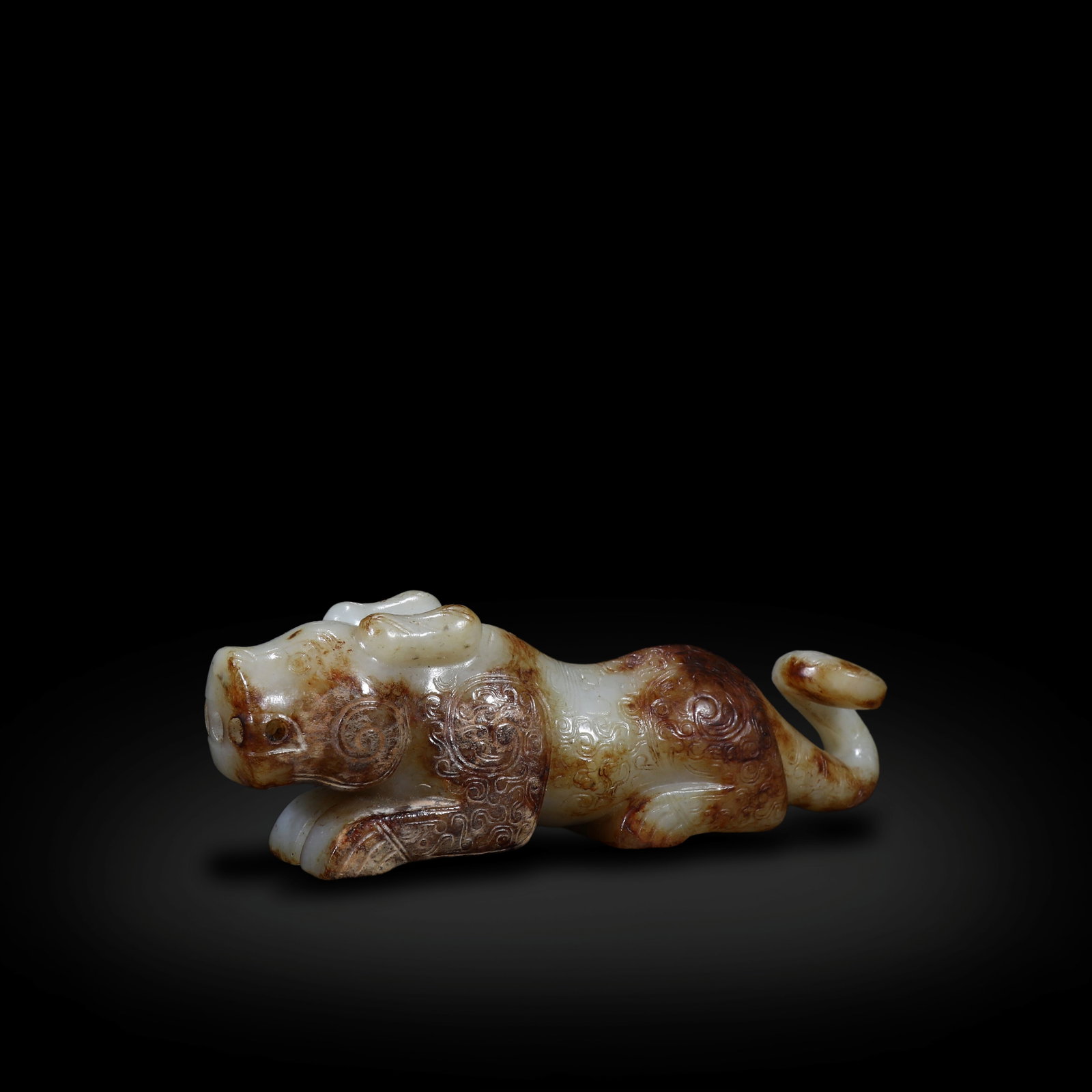 Shang Dynasty Jade tiger ornament: H:3.5cm W:11cm