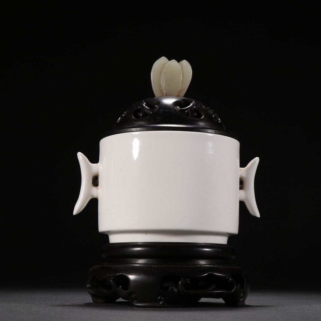 Ming Dynasty Blanc de Chine Censer with Halberd-Shaped Ears, Dehua Kiln (1 of 9)