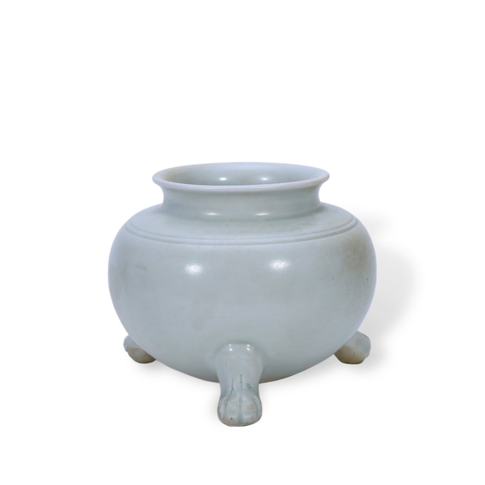 Tang Dynasty Xing Kiln, Tripod Censer in White Glaze: H:10.5cm D:13cm