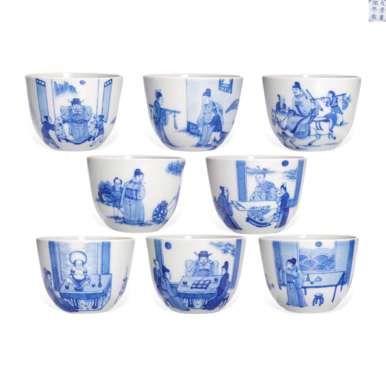 A set of Qing Kangxi Cups with Blue and White, Figure Story Pictures of Eight Immortals in Drinking: H:4.5cm D:6cm*8