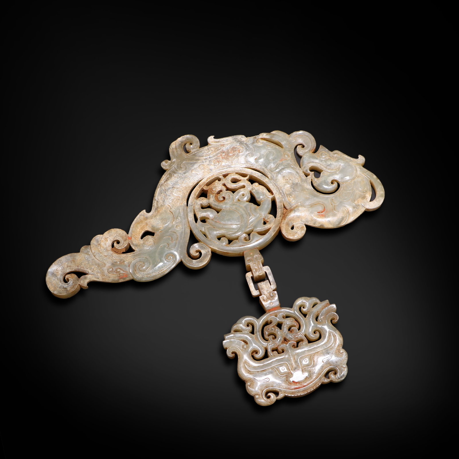 Warring States Period jade pendant carved with dragon patterns: H:21cm W:23.8cm