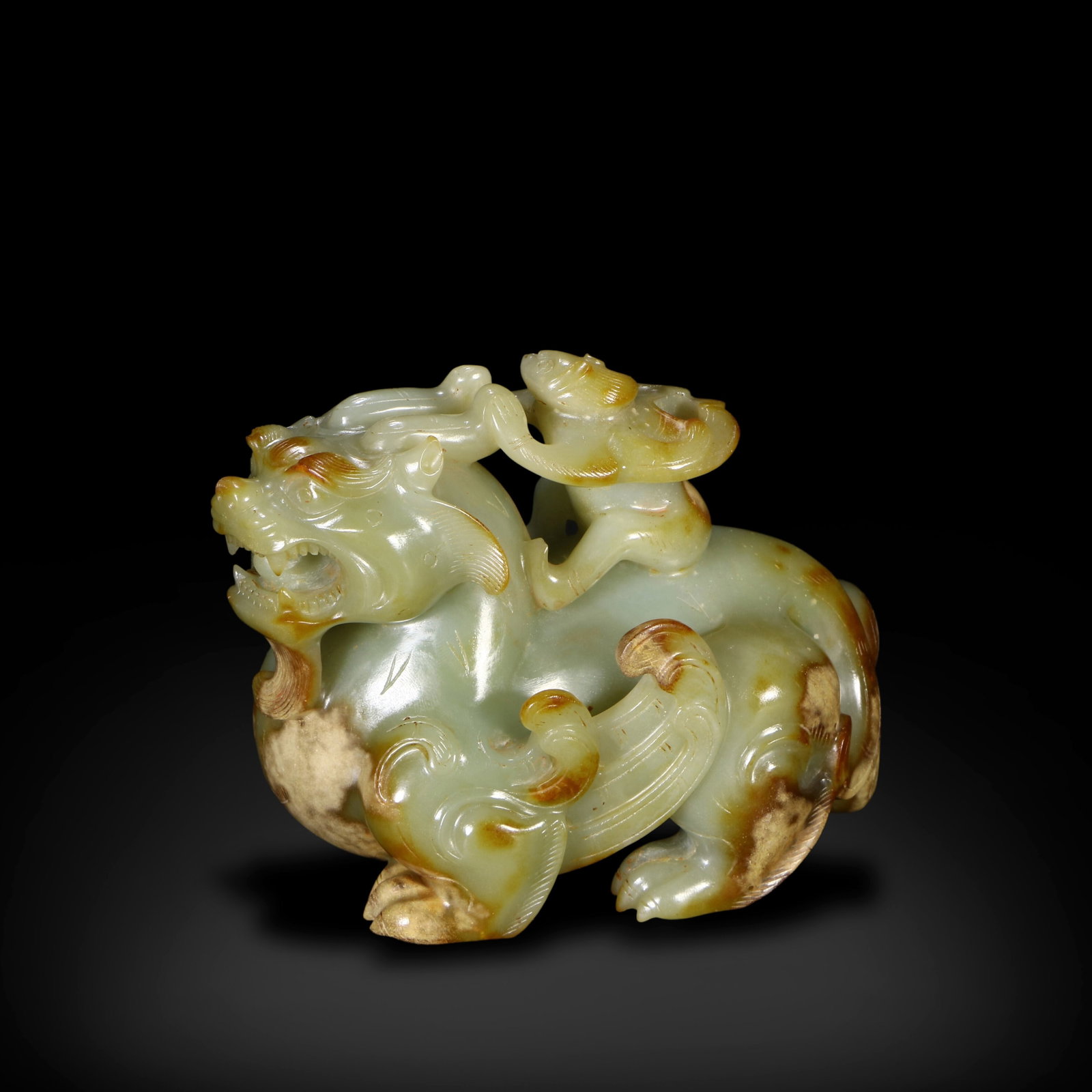 Han Dynasty Jade mythical feathered beast Pixiu: H:9.7cm W:12.4cm