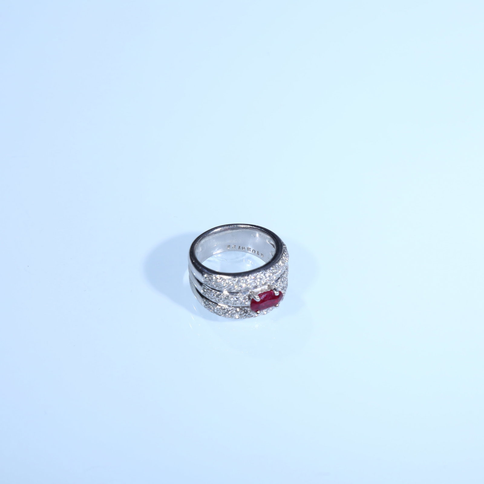 18K WHITE GOLD RUBY AND DIAMOND RING - 3