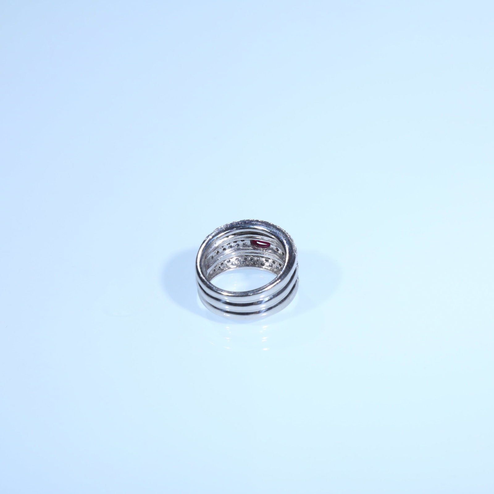 18K WHITE GOLD RUBY AND DIAMOND RING - 4