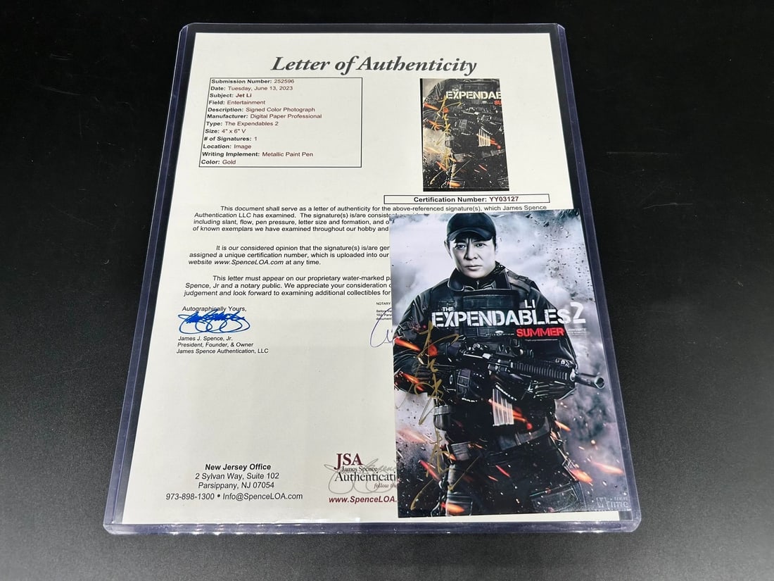JET LI, SIGNED THE EXPENDABLES GOLD PEN PHOTO, JSA AUTHENTICATED: Name Jet Li, Signed The Expendables Gold Pen Photo, JSA Authenticated Dimensions