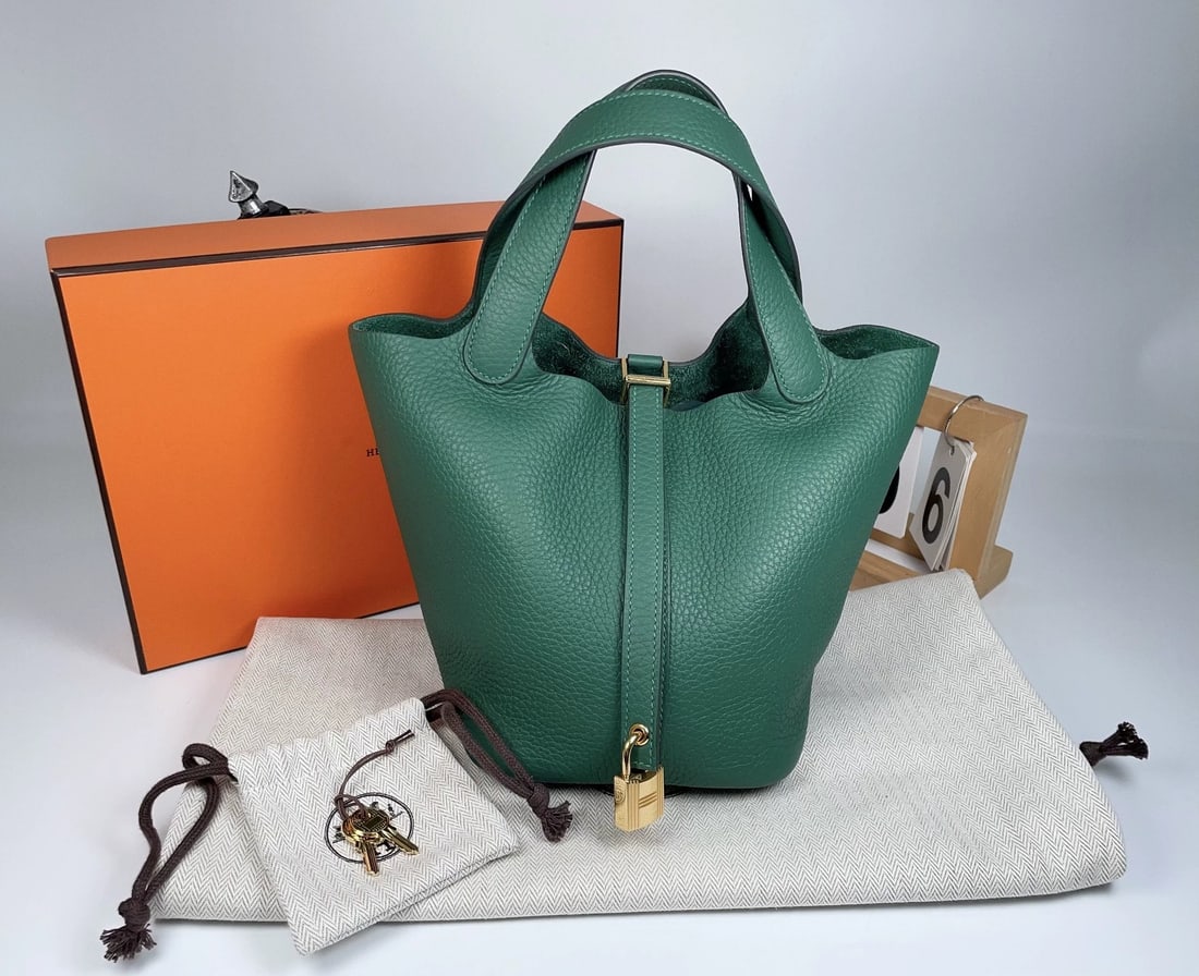 HERMES PICOTIN LOCK 18 CLEMENCE LEATHER HANDBAG: Name HermEs Picotin Lock 18 Clemence Leather Handbag Dimensions