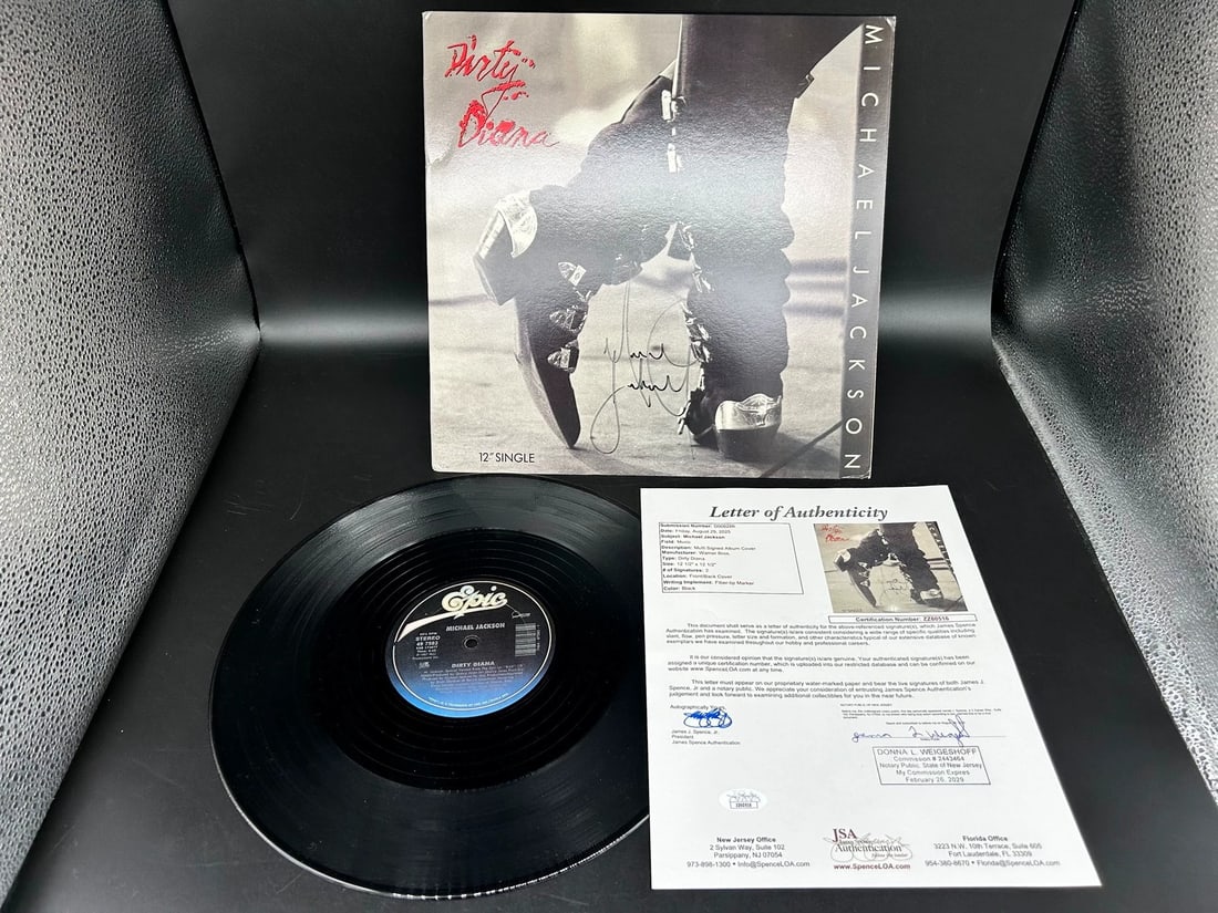 MICHAEL JACKSON, SIGNED VINYL RECORD, JSA AUTHENTICATED (1 of 4)