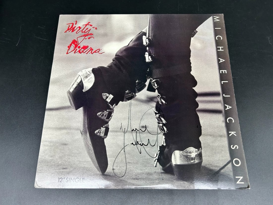 MICHAEL JACKSON, SIGNED VINYL RECORD, JSA AUTHENTICATED - 4