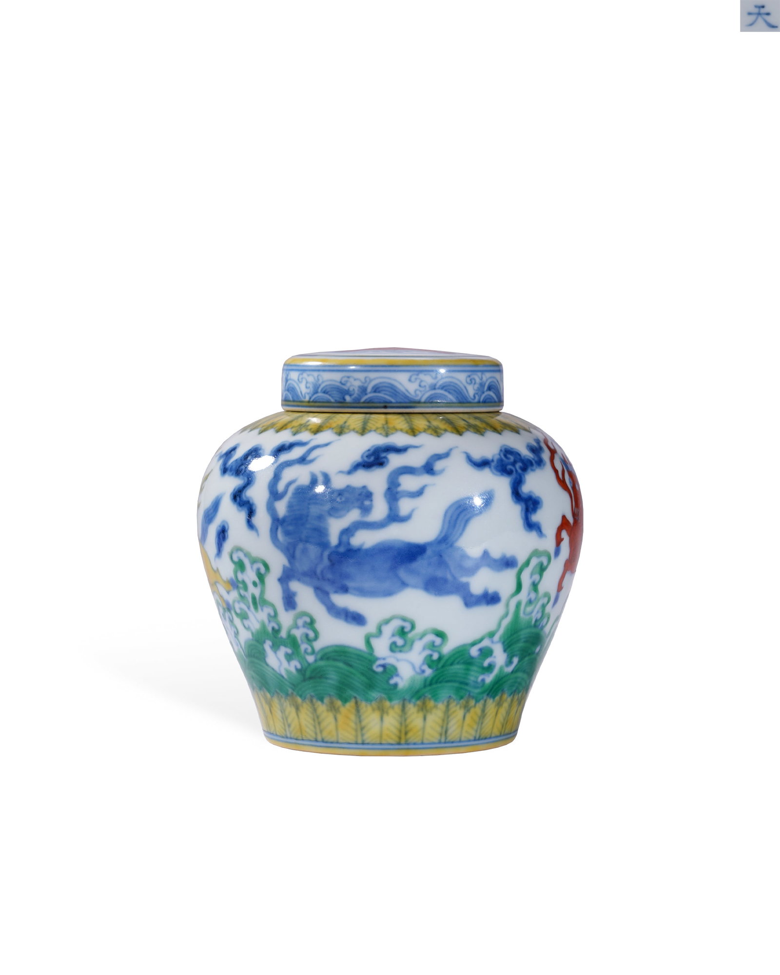 MING CHENGHUA DOUCAI TIANMA TU TIAN ZI JAR: L:11.5cm H:11.2cm This is a classic imperial doucai jar of Chenghua reign Ming Dynasty, with short straight mouth, broad plump shoulder, rounded belly and shallow ring foot, fitted with original flat 