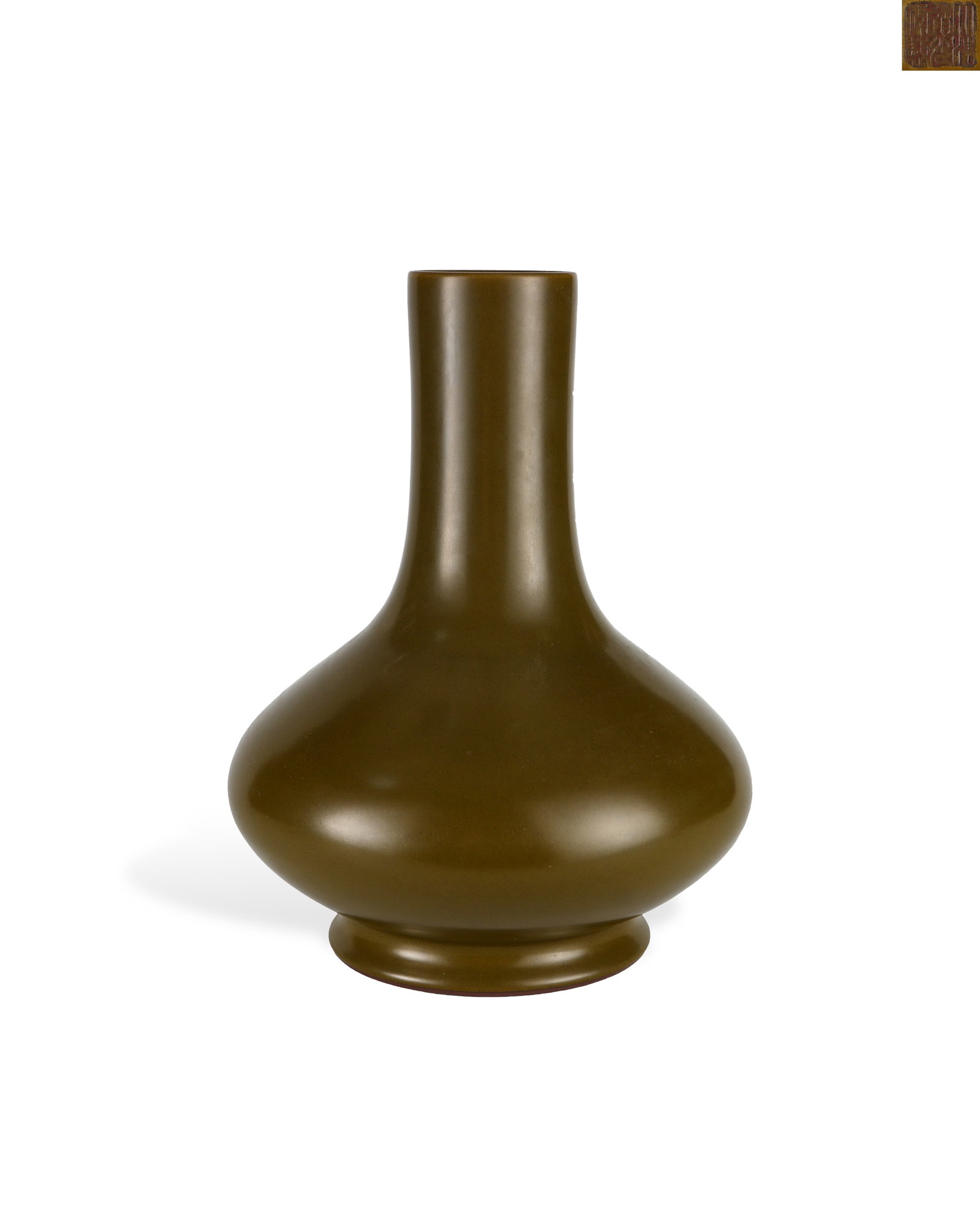 DAOGUANG TEA POWDER GLAZE STRAIGHT-NECKED BOTTLE OF THE QING DYNASTY: H:30.7cm W:24cm