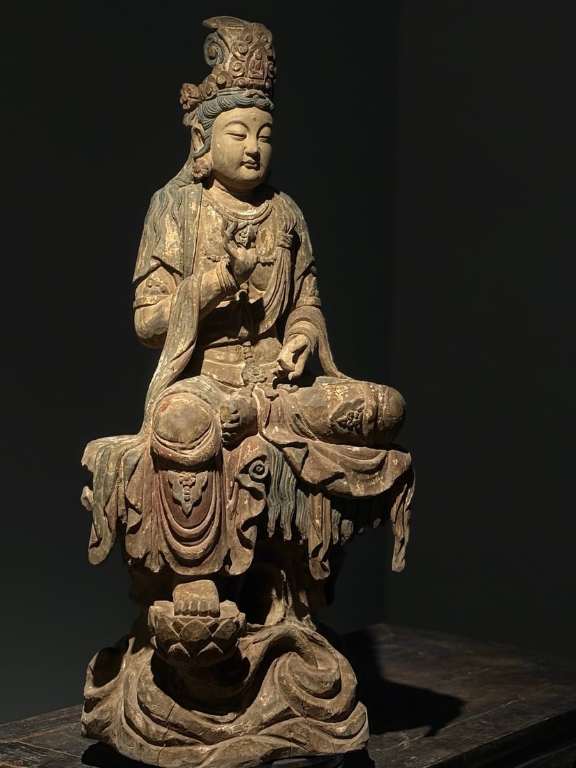 WOODCARVING OF THE FREE AND EASY GUANYIN FROM THE MING DYNASTY: H:118cm W:50cm