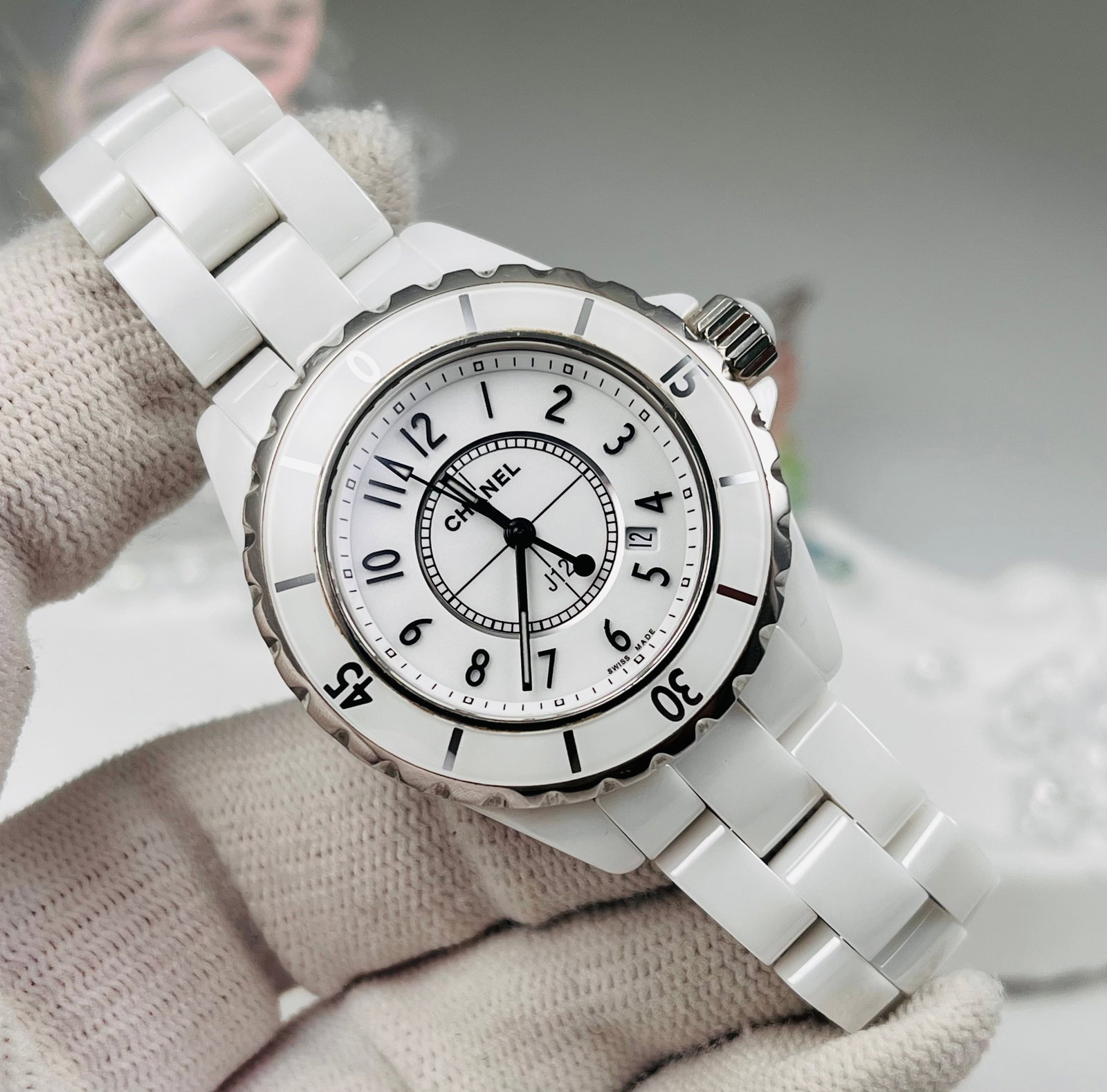 CHANEL.J12 COLLECTION WATCHES: Chanel J12 H0968 Women's Watch, 33mm Case Diameter, Quartz Movement, Entirely Crafted from Durable White Fine Ceramics, Unidirectional Rotating Bezel with White Arabic Numerals, Sapphire Crystal Glass