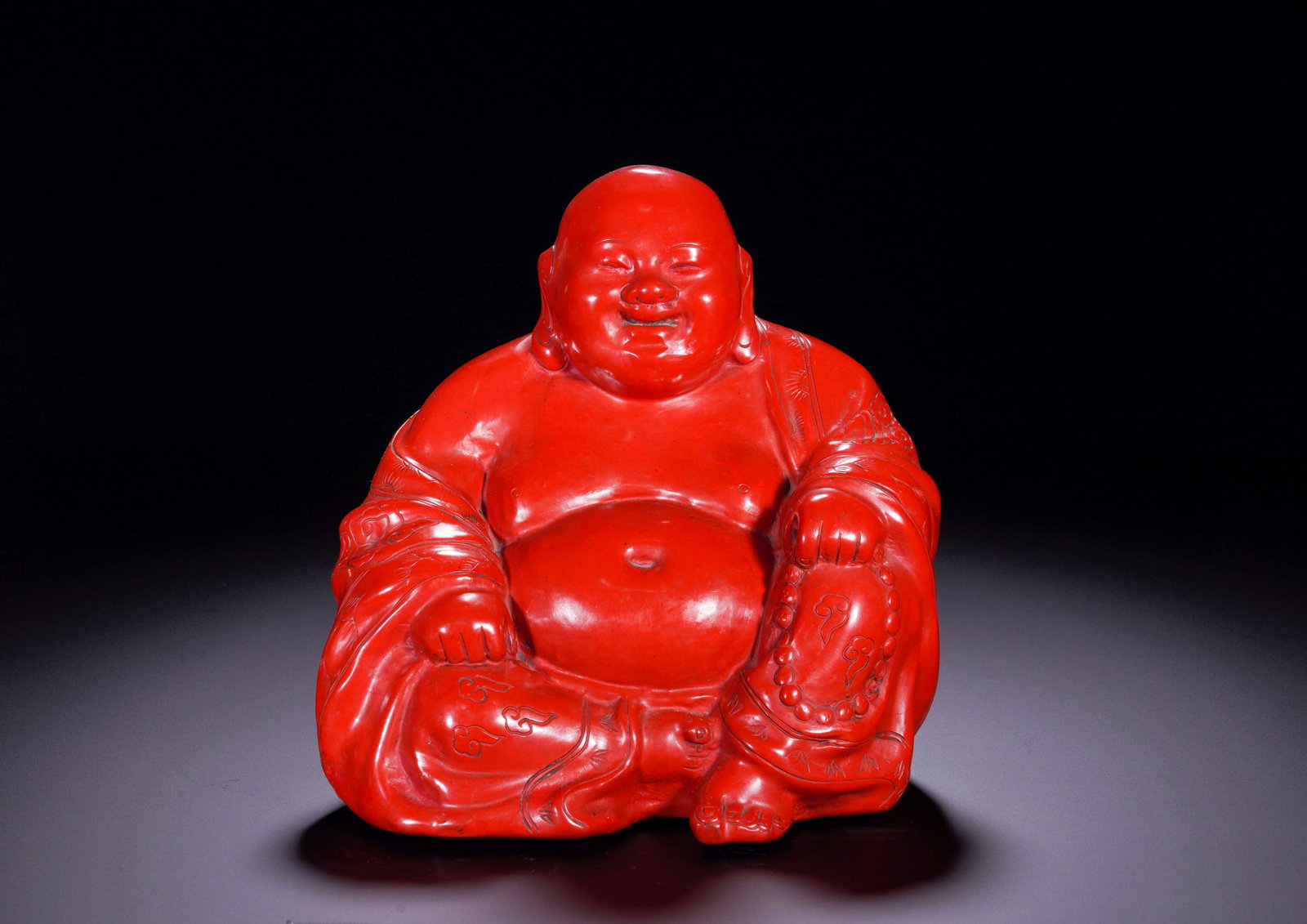 MAITREYA BUDDHA LACQUERWARE FROM THE QING DYNASTY: Height:20cm (7.87in)Width:18.5cm (7.28in)Weight:1090g(2.40lb)