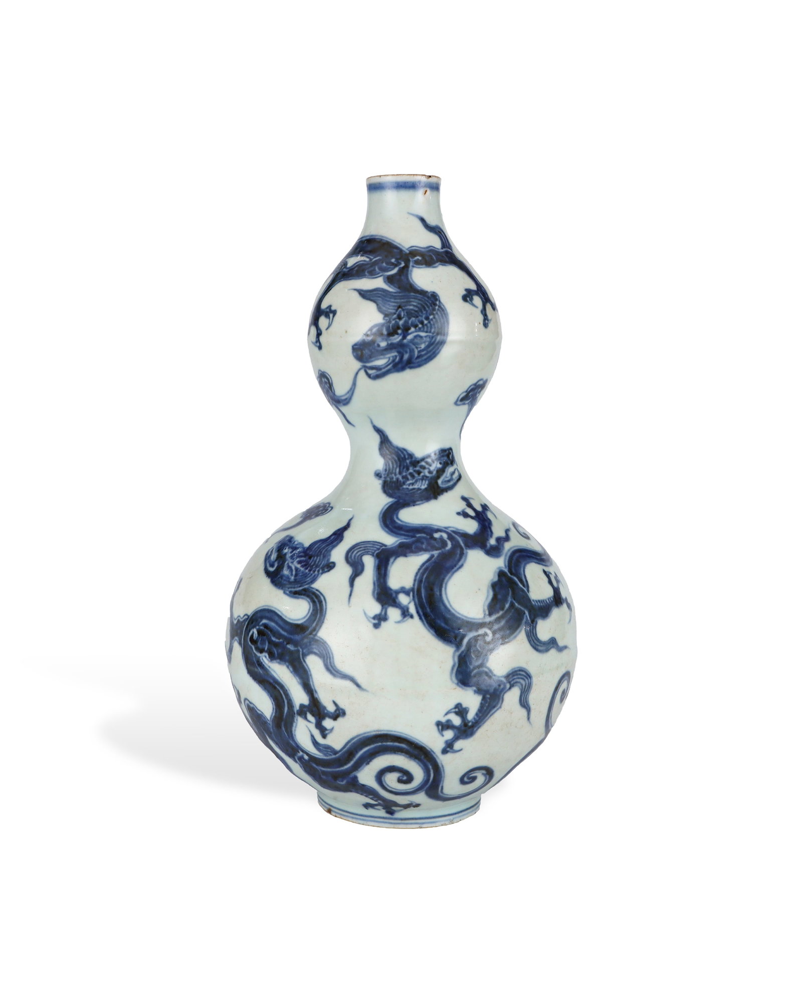 YUAN BLUE AND WHITE PORCELAIN DRAGON PATTERN GOURD VASE: H:31.5cm W:17.8cm This is a blue-and-white gourd vase dating to Yuan or Ming Dynasty, with tiny straight mouth, two stacked rounded bellies (small upper, large lower) and shallow ring foot. Covered wi