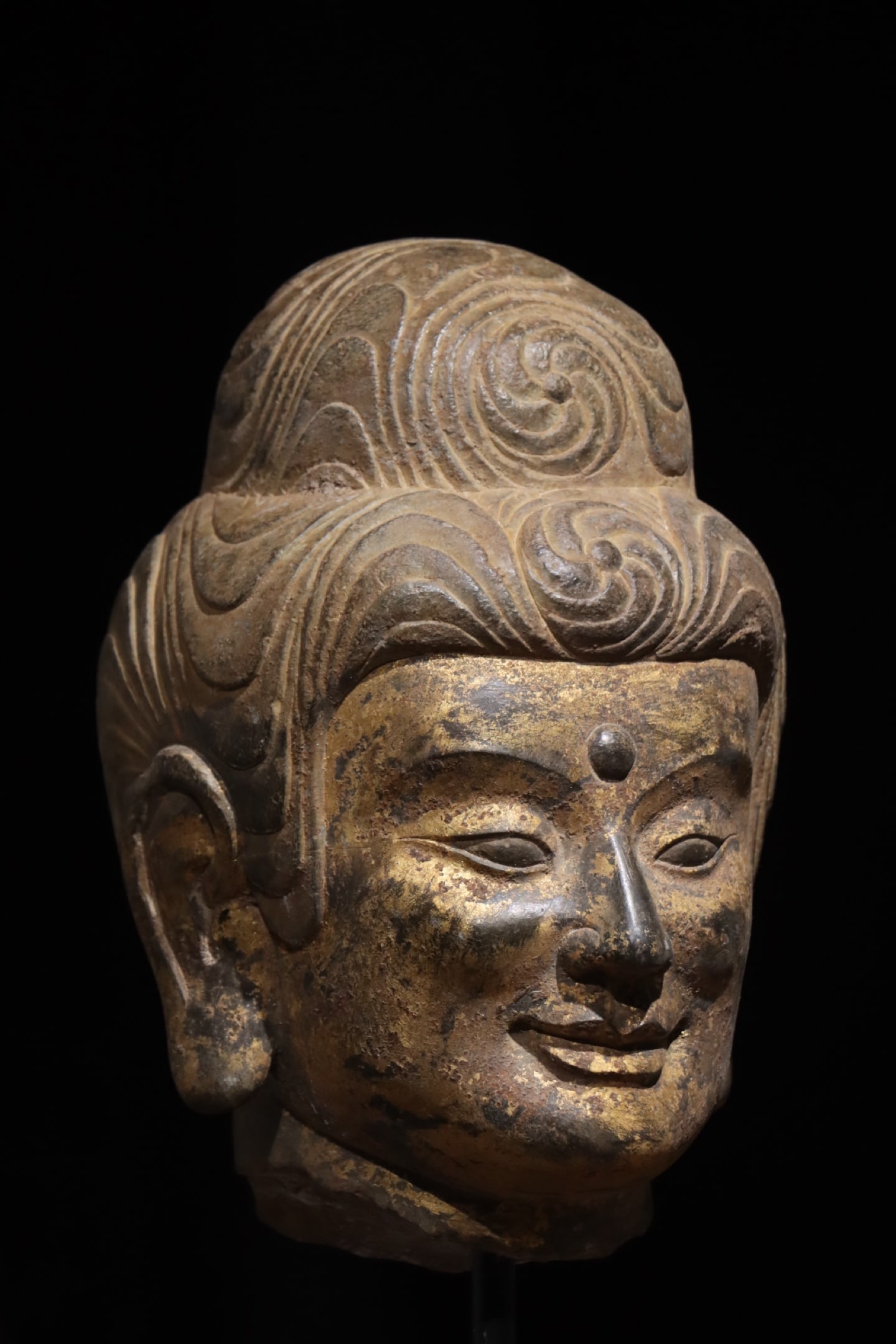 THE NORTHERN WEI DYNASTY AFFIXED A GOLDEN BUDDHA HEAD (1 of 7)