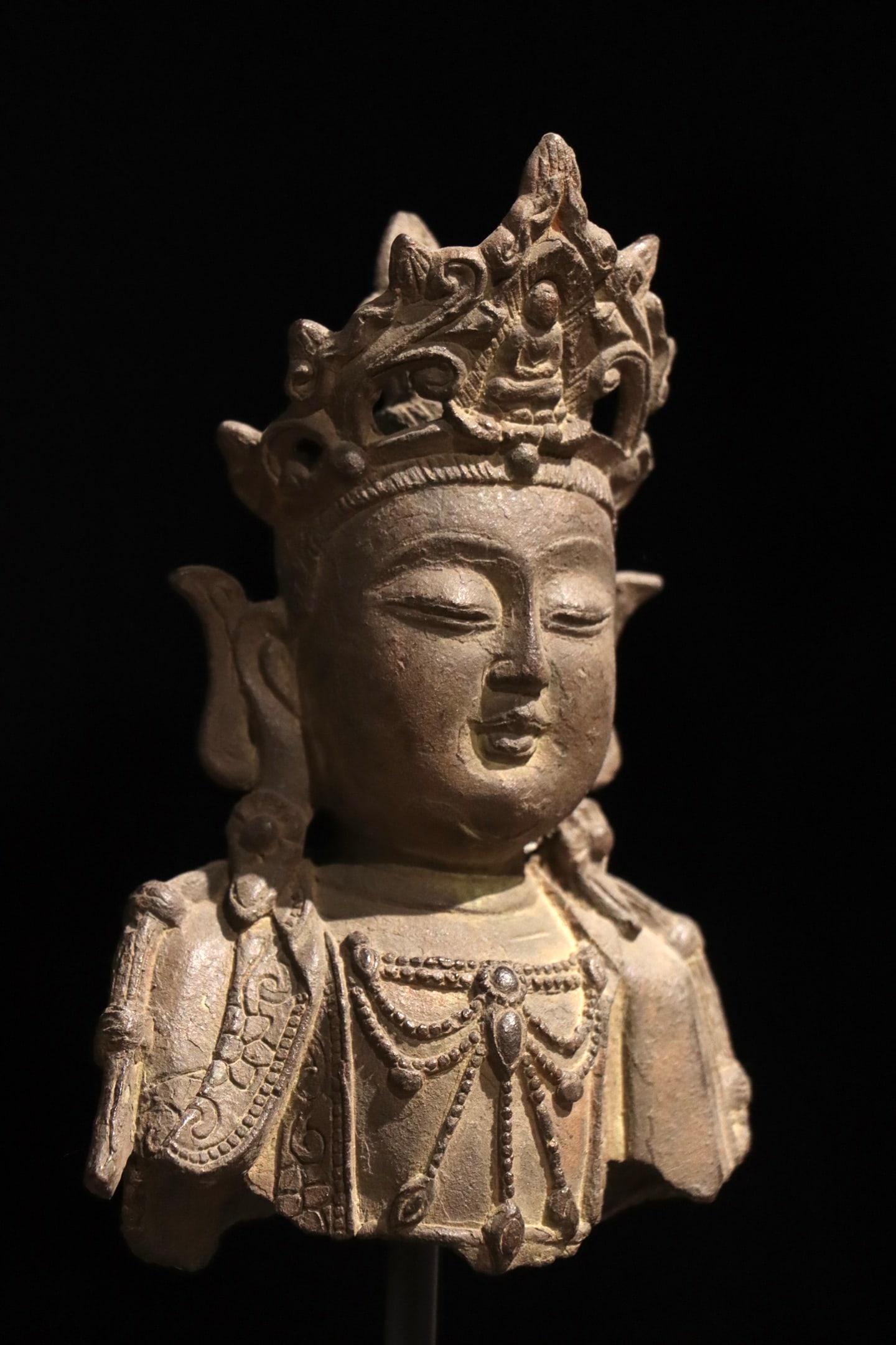 BRONZE GUANYIN STATUES FROM THE MING DYNASTY: H:17cm (6.69in)