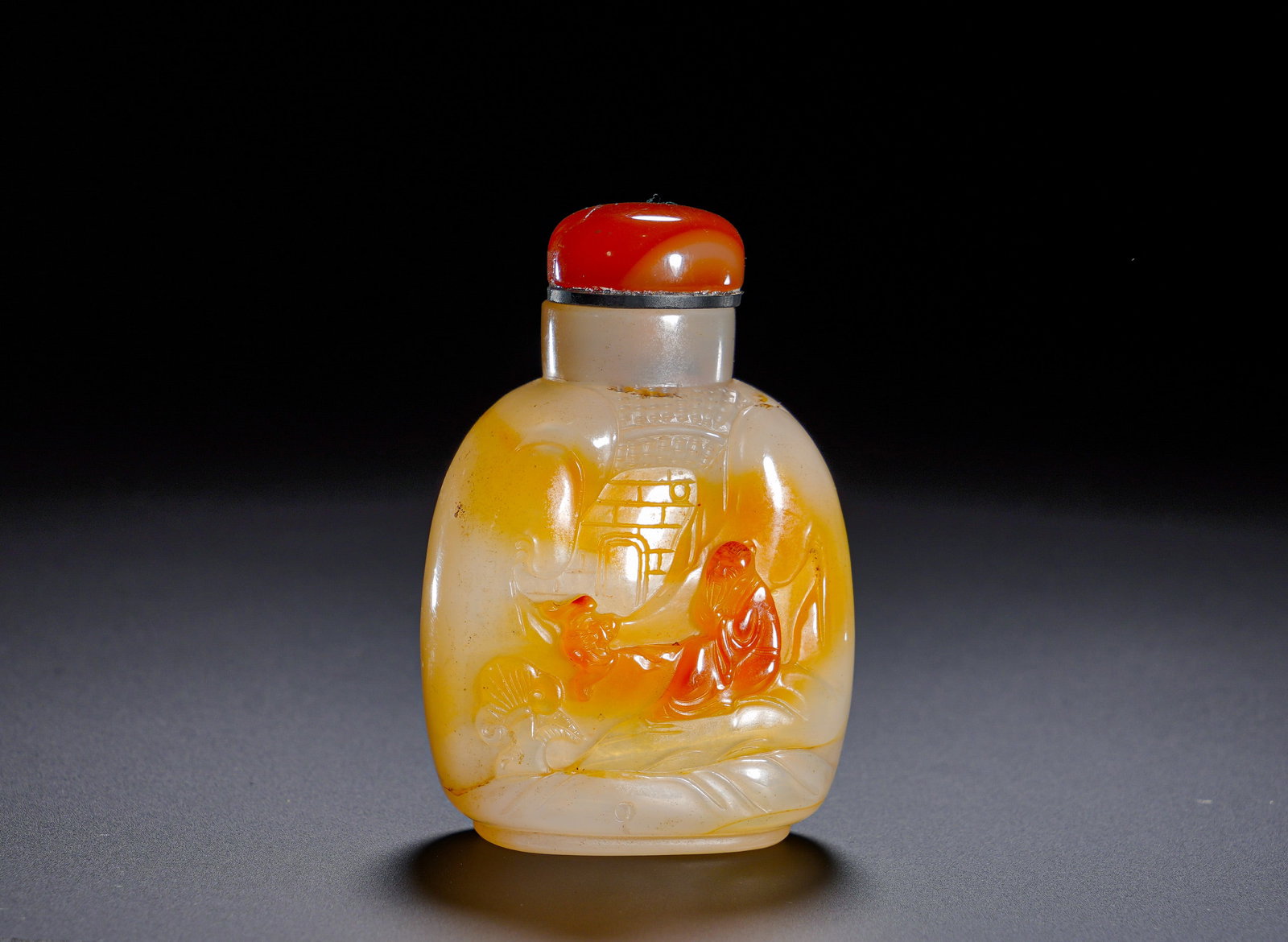 QING DYNASTY AGATE SNUFF POT