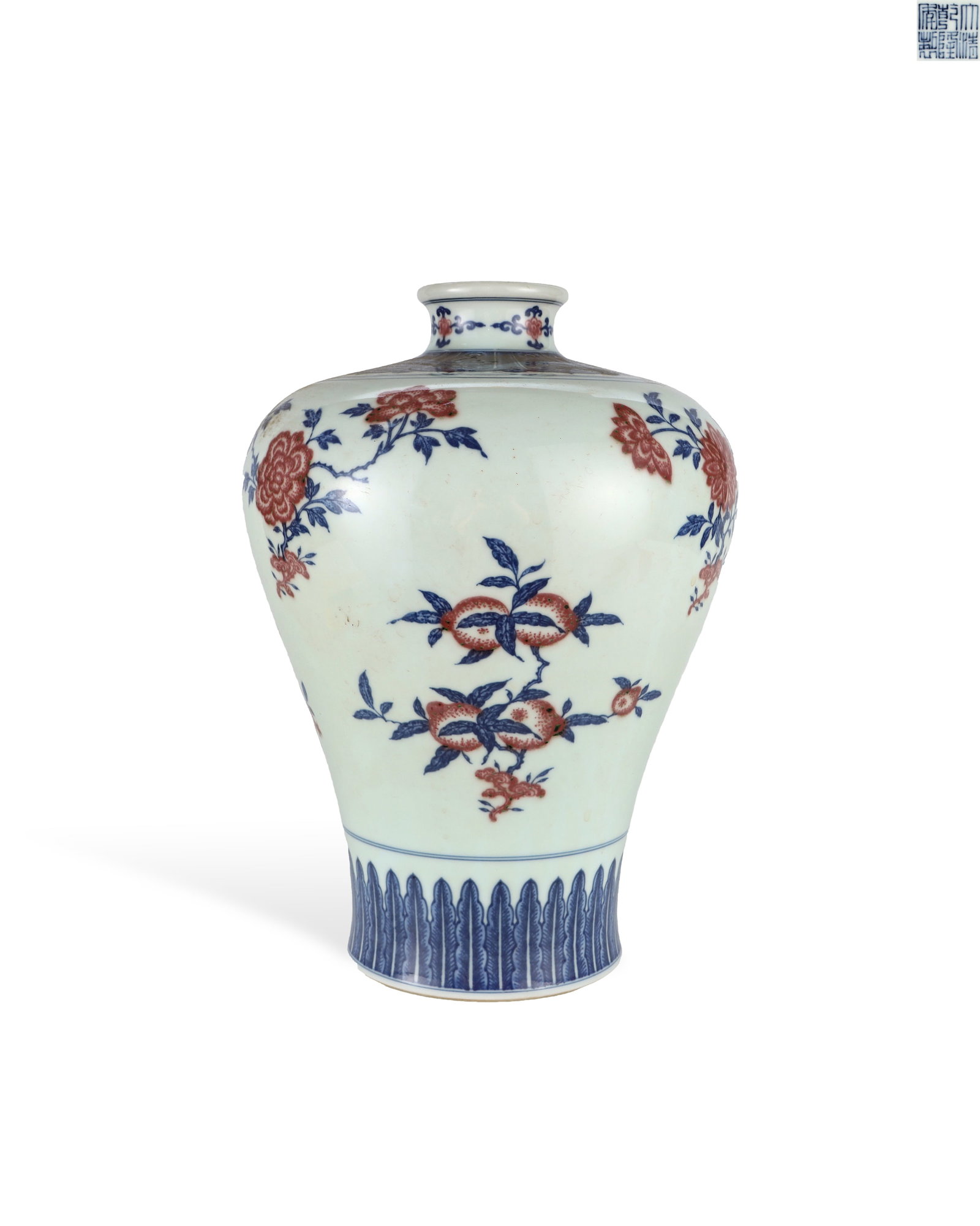 QING DYNASTY QIANLONG BLUE AND WHITE UNDERGLAZE RED THREE-PATTERNED PLUM VASE: H:31.5cm W:23cm Official Qing Qianlong blue-and-white underglaze red meiping display vase, featuring small short mouth, full shoulders and tapering belly, classic meiping shape. Covered with mild whit