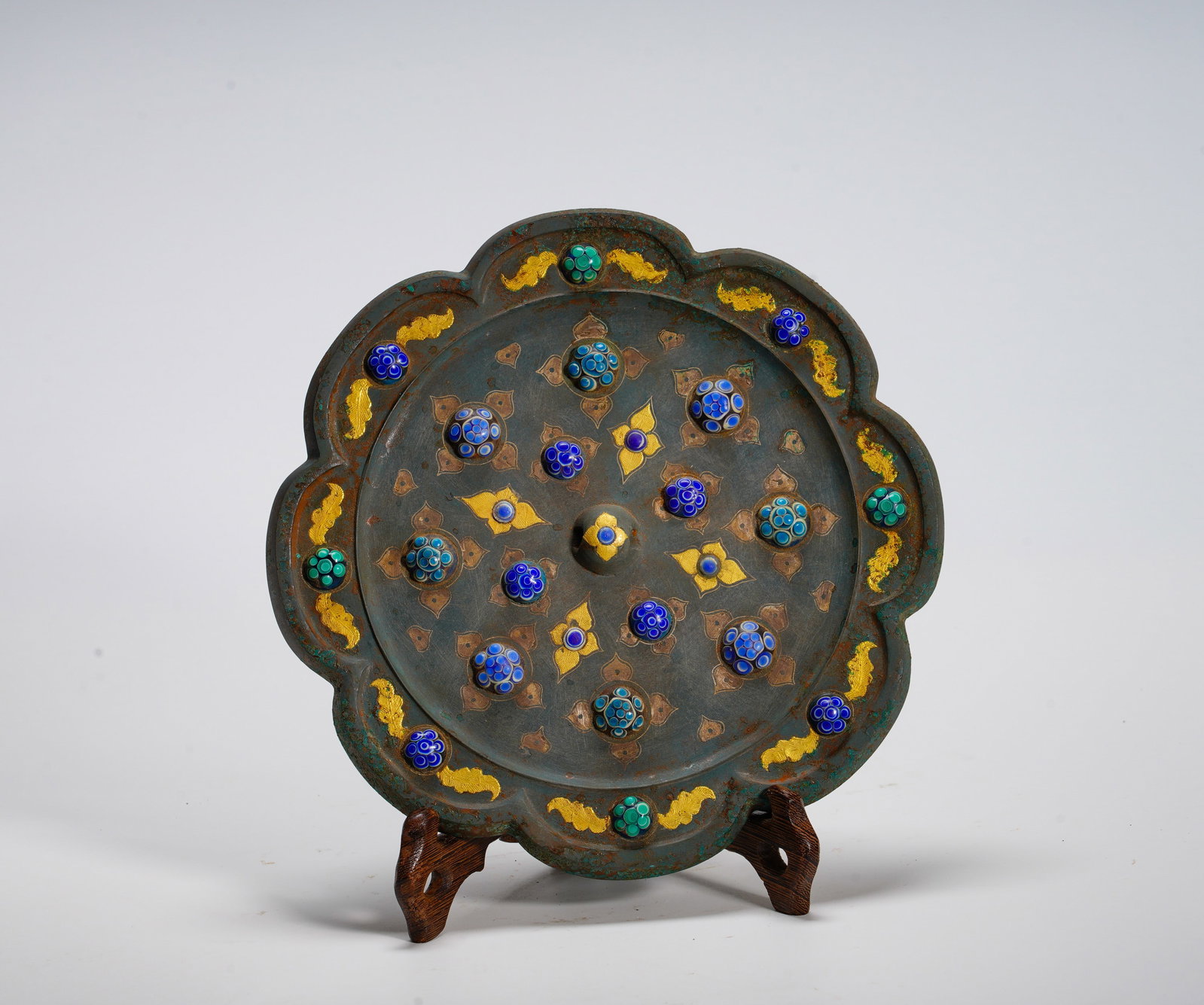 HAN DYNASTY COPPER INLAID GOLD INLAID DIAMOND FLOWER STAR PATTERN MIRROR (1 of 10)