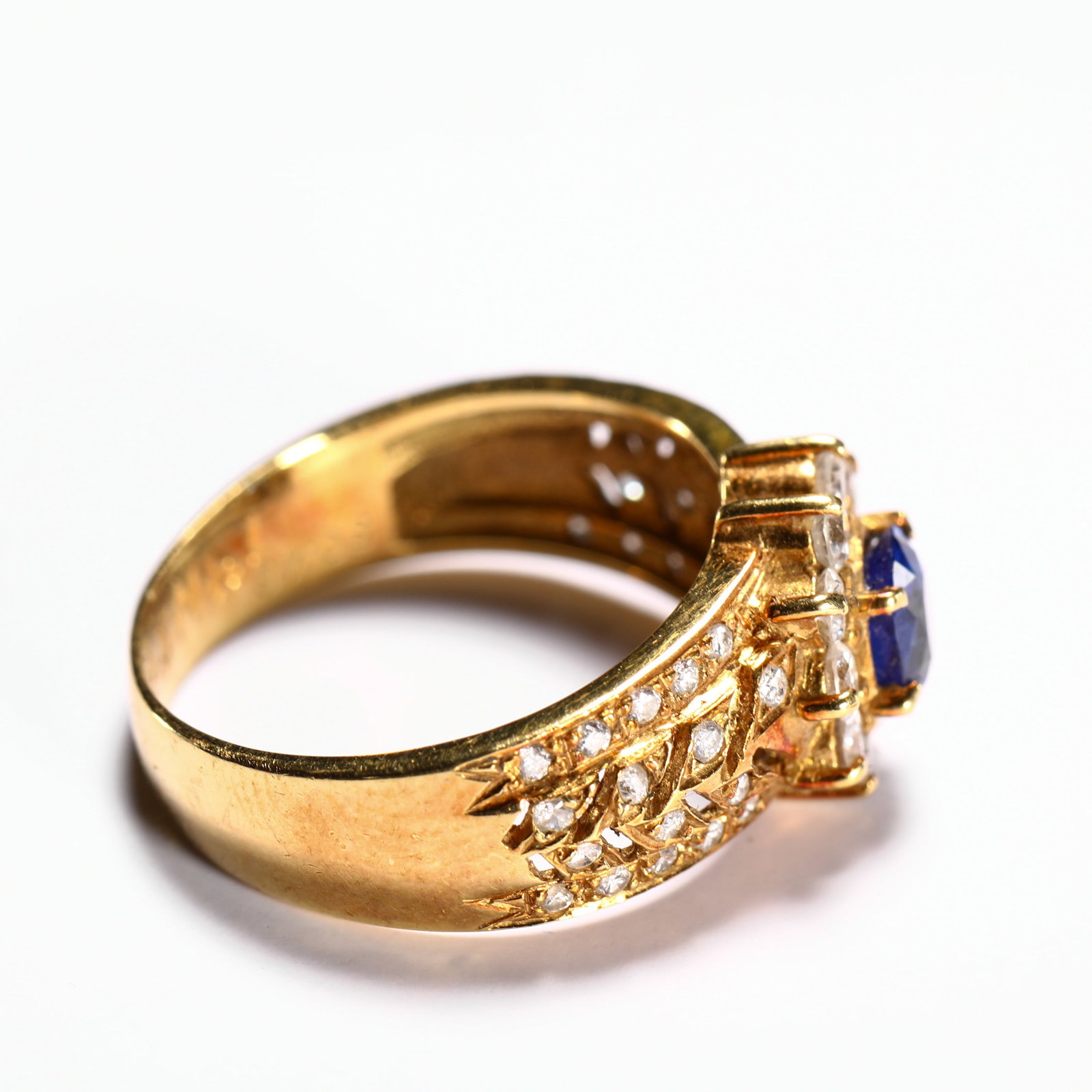 18K DIAMOND SAPPHIRE RING - 4