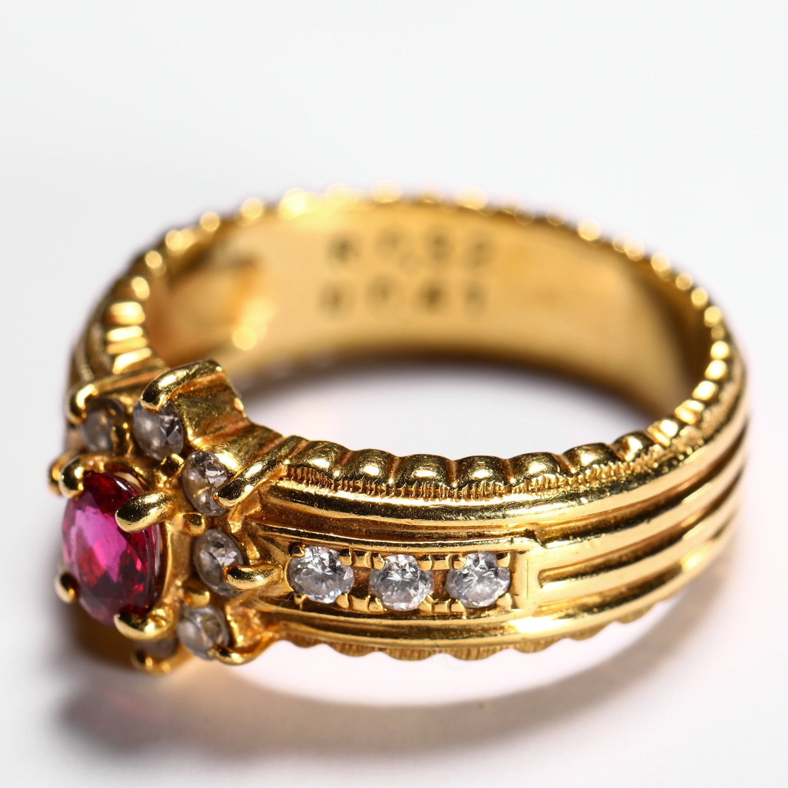 18K RUBY RING - 8