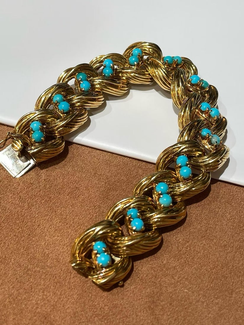 TIFFANY VINTAGE COLLECTION, 18K GOLD WOVEN TWISTED TURQUOISE BRACELET: Weight: 95g, chain length: 19cm, width: 19mm