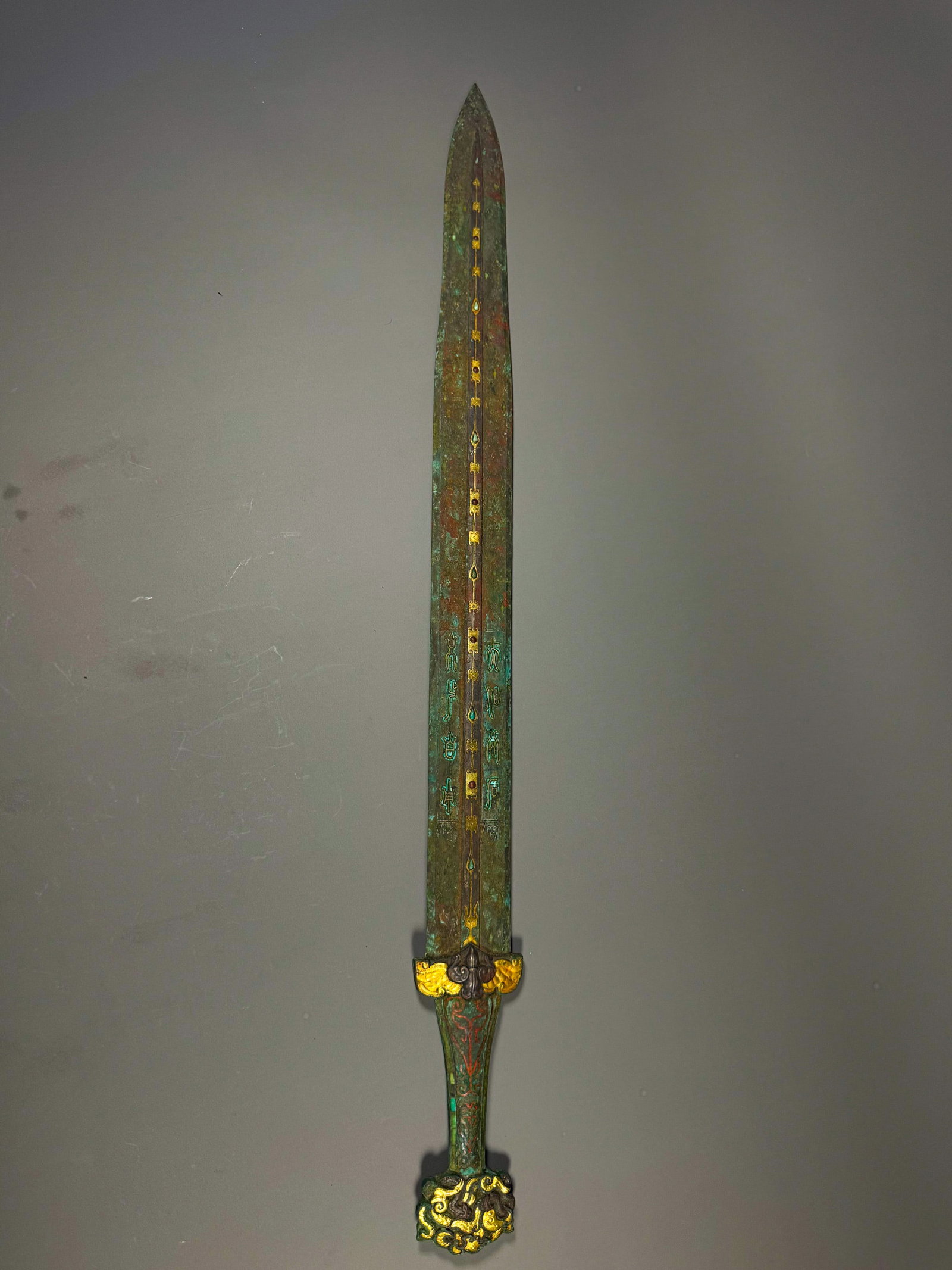 BRONZE SWORD INLAID WITH GOLD AND TURQUOISE INSCRIPTIONS FROM THE WARRING STATES PERIOD (1 of 11)