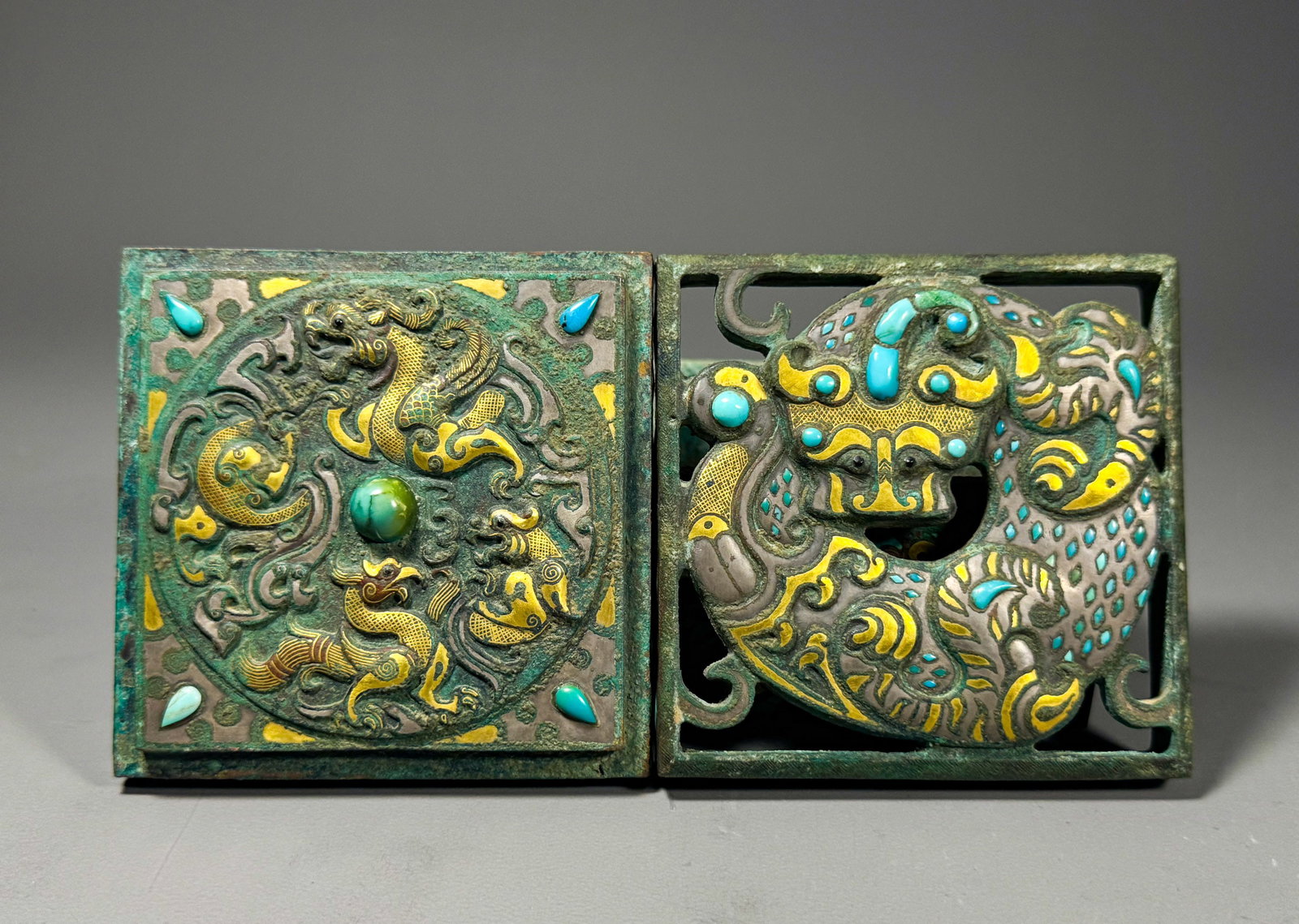 BRONZE BRONZE WITH GOLD INLAID TURQUOISE SQUARE TREASURE BOX FROM THE WARRING STATES PERIOD (1 of 9)