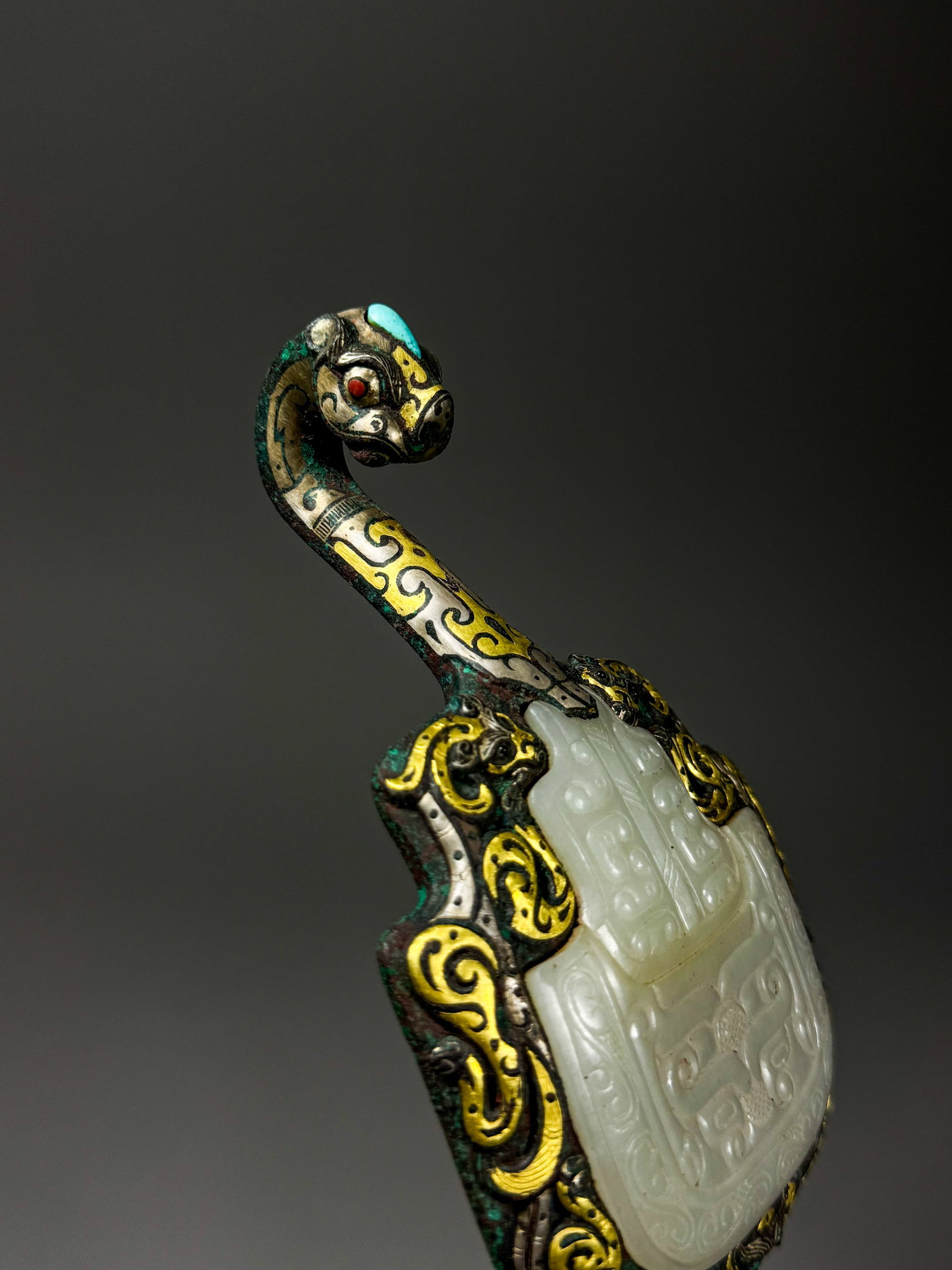 BRONZE OF THE WARRING STATES PERIOD WITH INLAID GOLD AND SILVER INLAID WHITE JADE DRAGON HEAD LARGE (1 of 8)