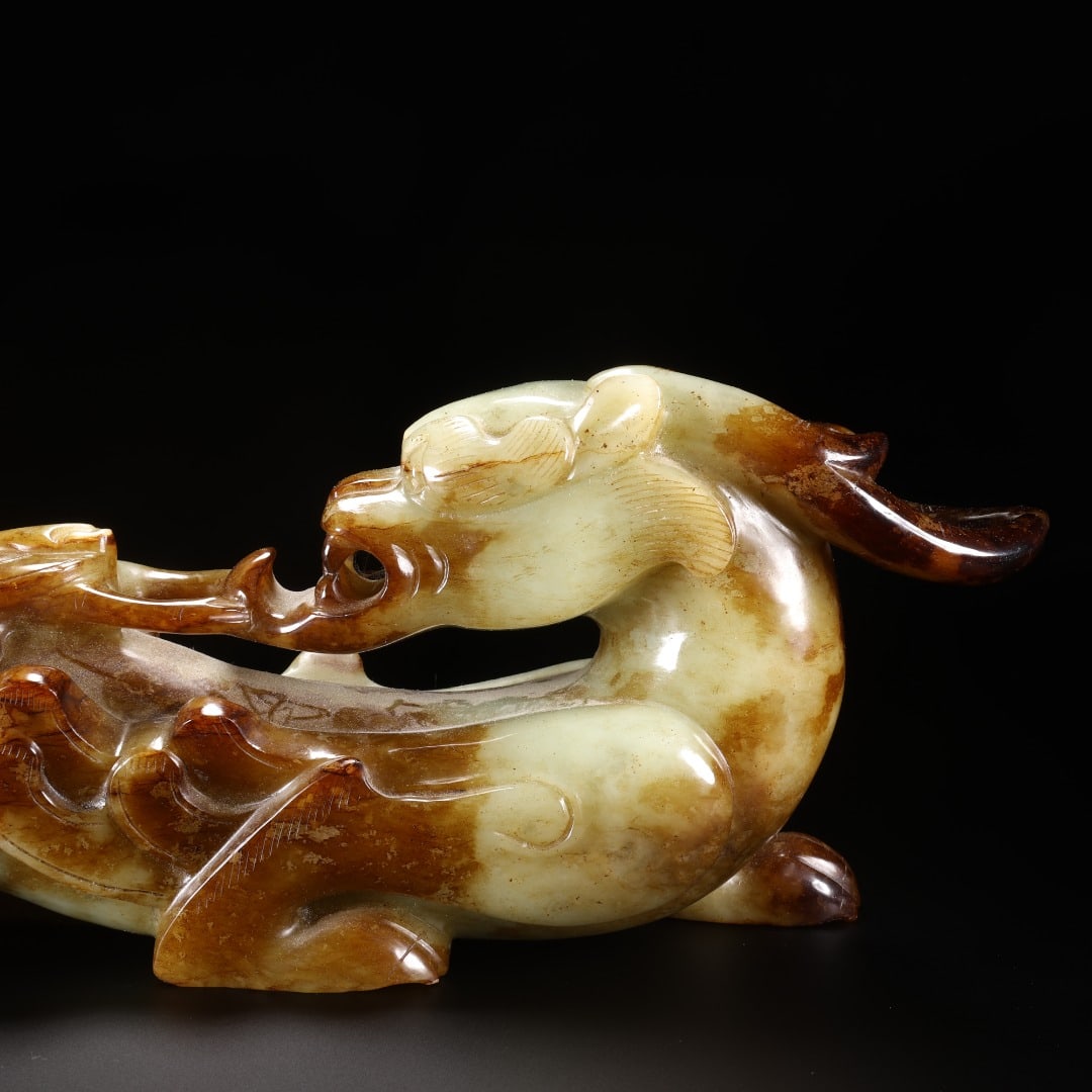 HAN HETIAN JADE HOOK-HEADED BEAST MASTER - 2