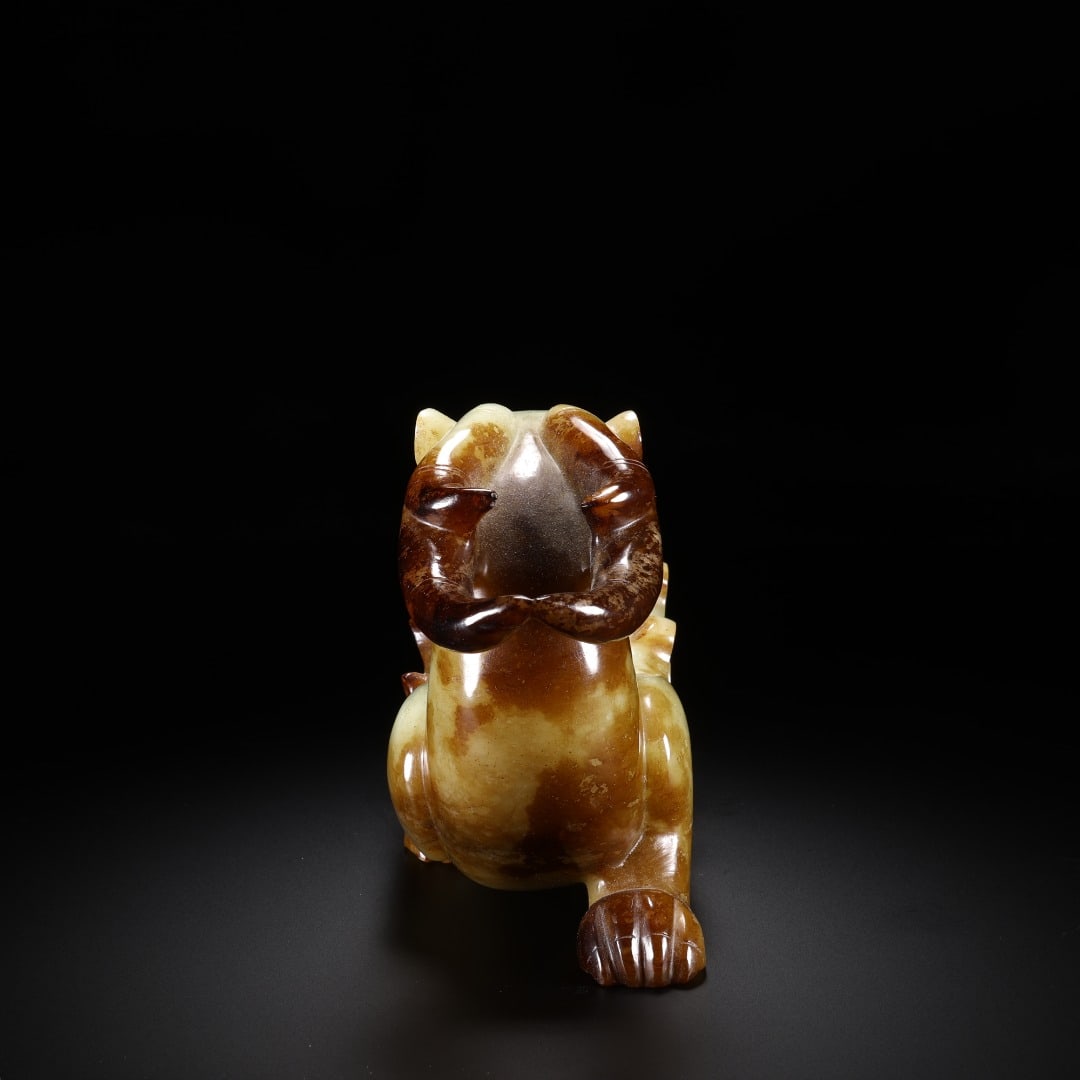 HAN HETIAN JADE HOOK-HEADED BEAST MASTER - 4