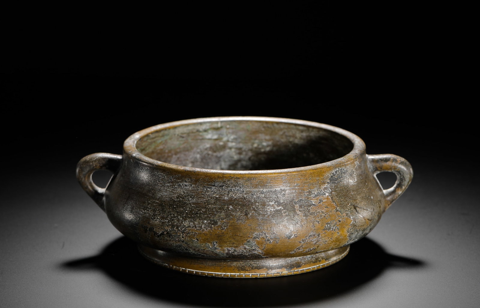 QING DYNASTY BRONZE CENTIPED-EAR STOVE (1 of 6)