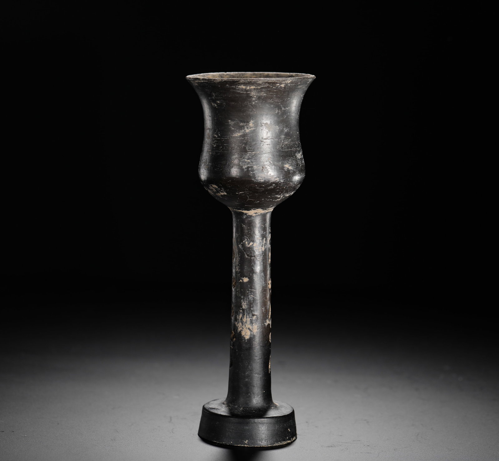 LONGSHAN CULTURE EGGSHELL BLACK POTTERY HIGH-HANDLED CUP (1 of 8)