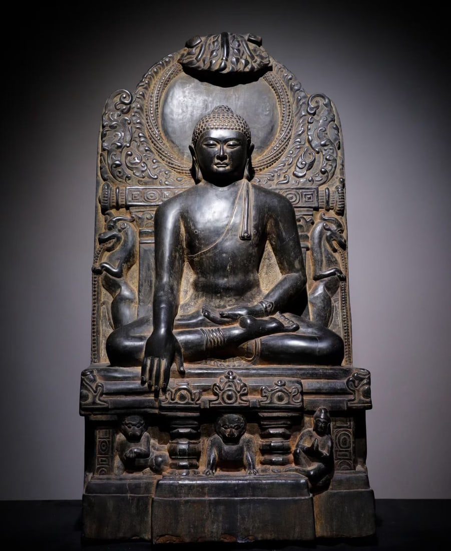 4TH CENTURY BLUESTONE GANDHARA ART STATUES (1 of 9)